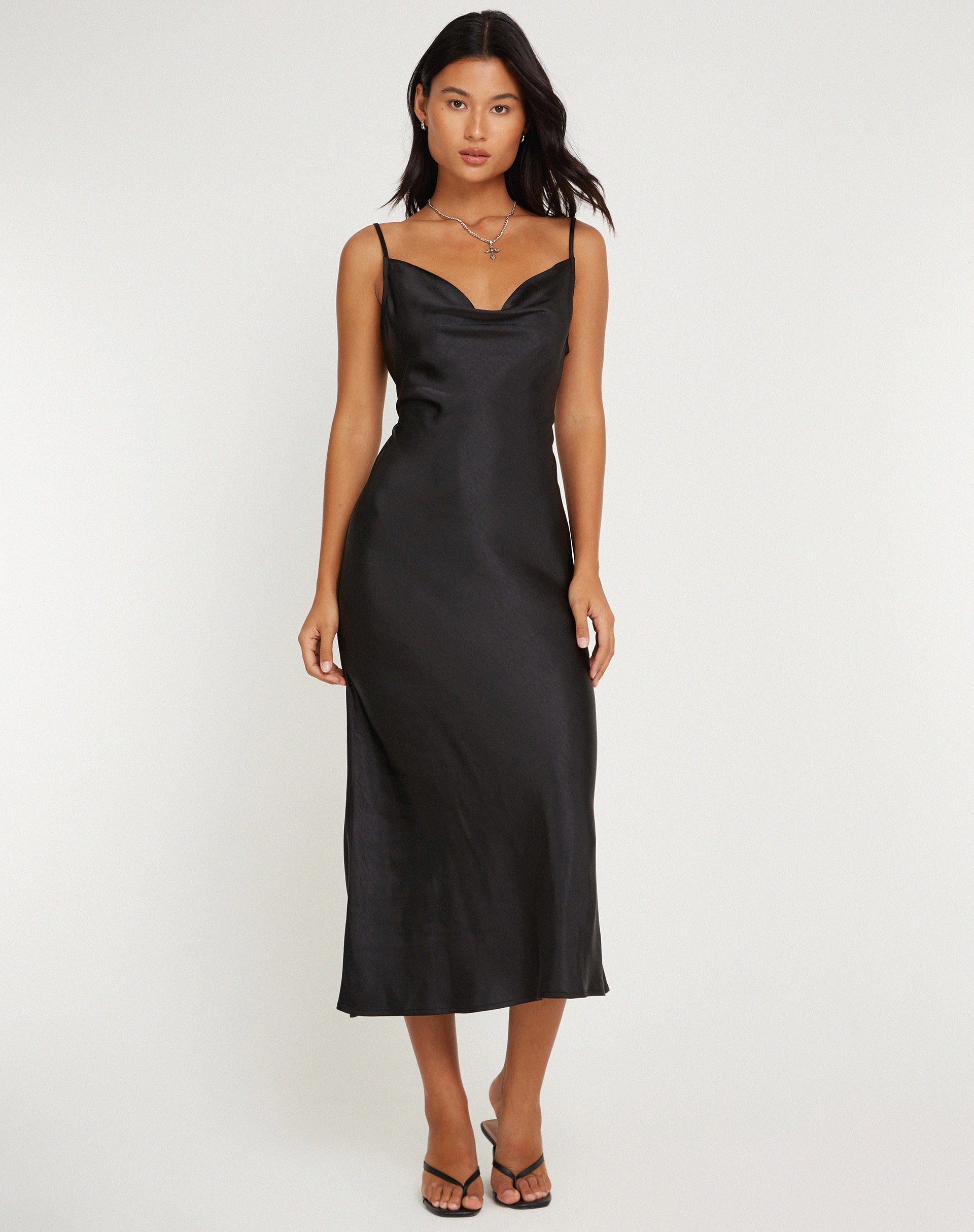 Immagine del vestito Palasha in raso nero