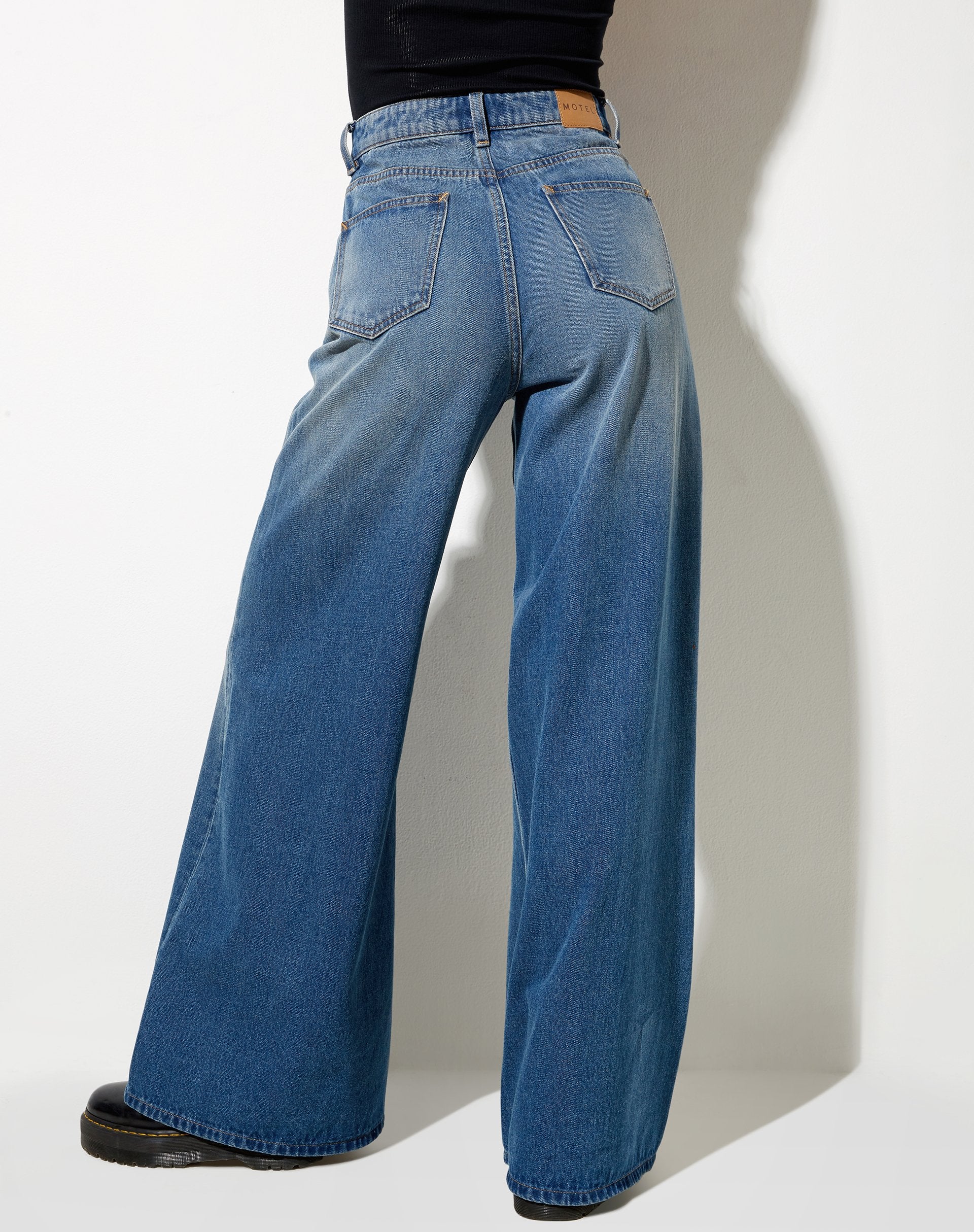 Immagine dei jeans Flare Parallel in lavaggio medio