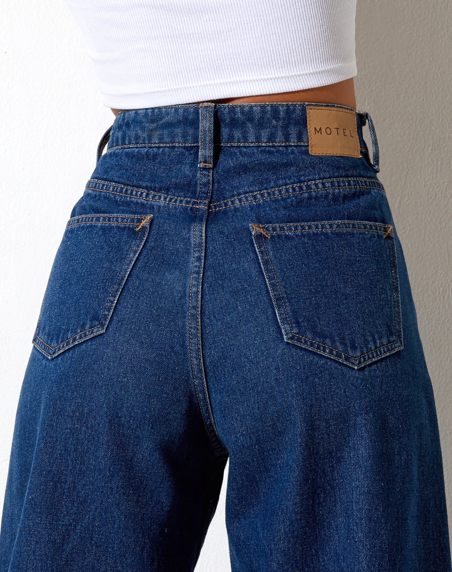 Immagine di Parallel Jean in indaco anni '90