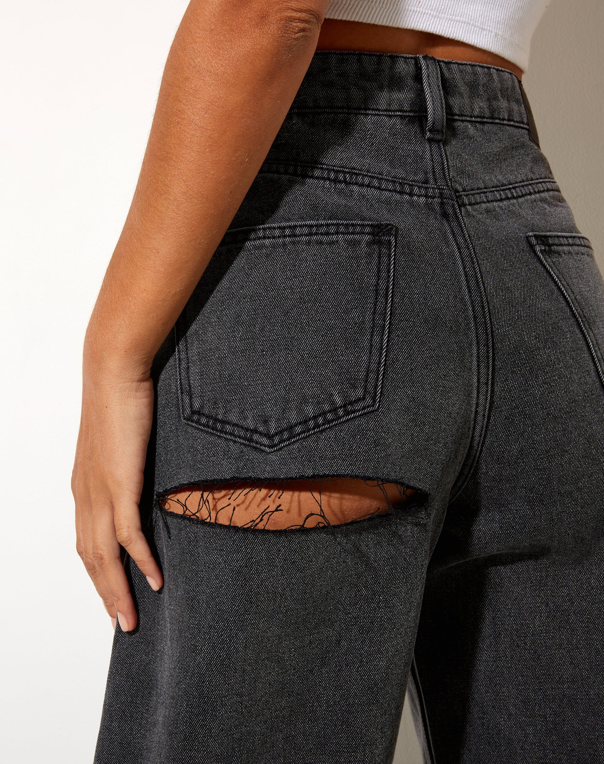 Immagine di Bum Rips Parallel Jeans in Black Wash