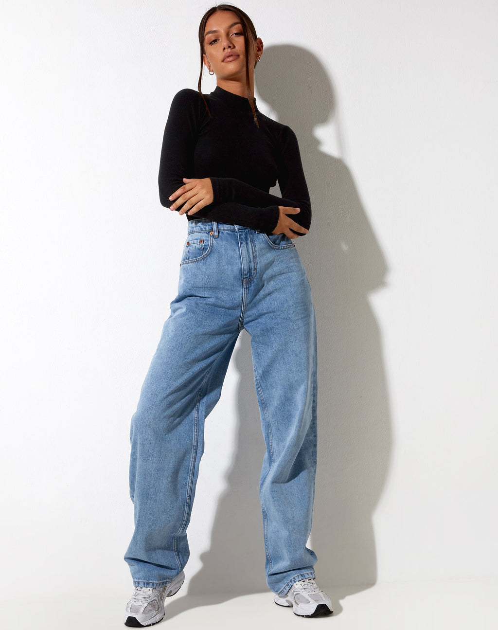 Jeans Parallel con lavaggio chiaro tonale blu