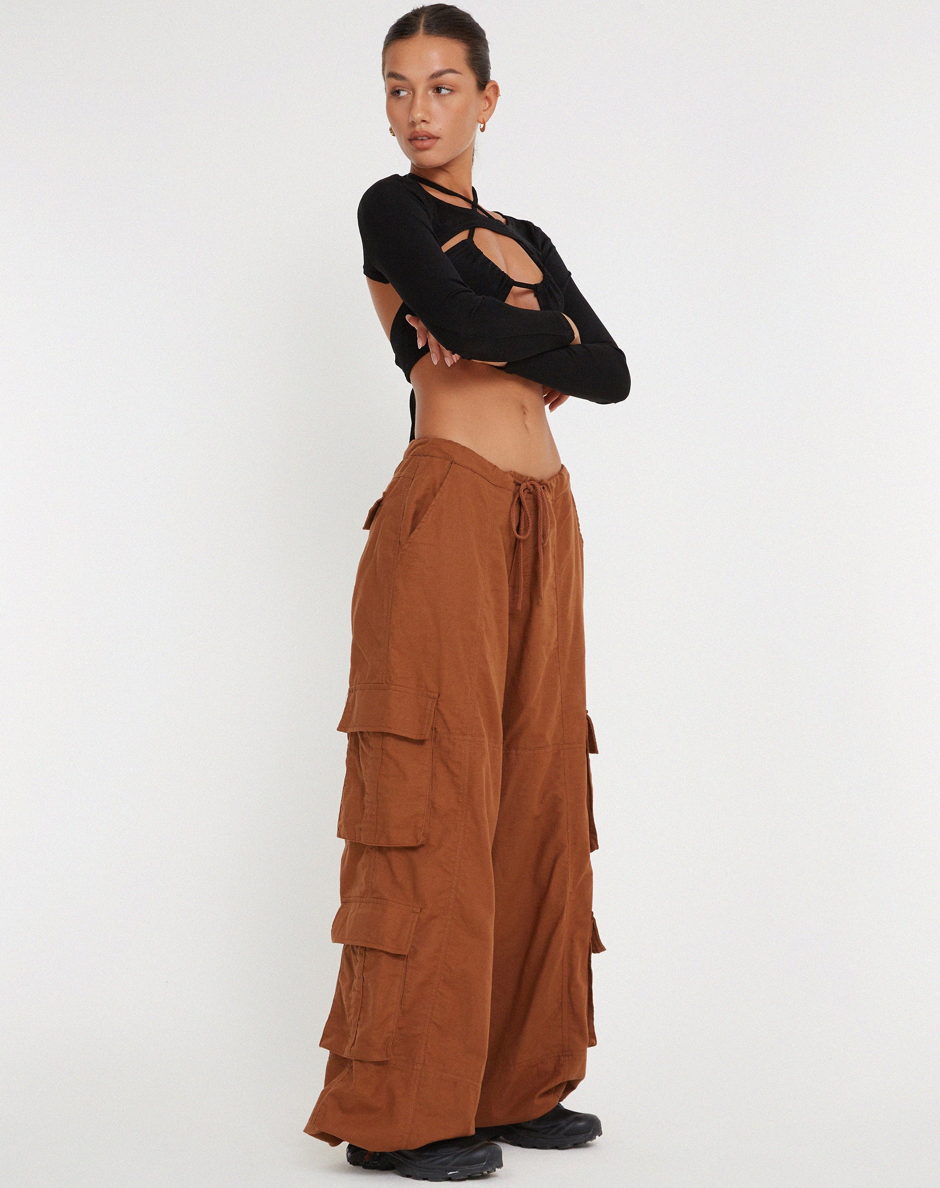 immagine dei pantaloni Philia in marrone Bombay