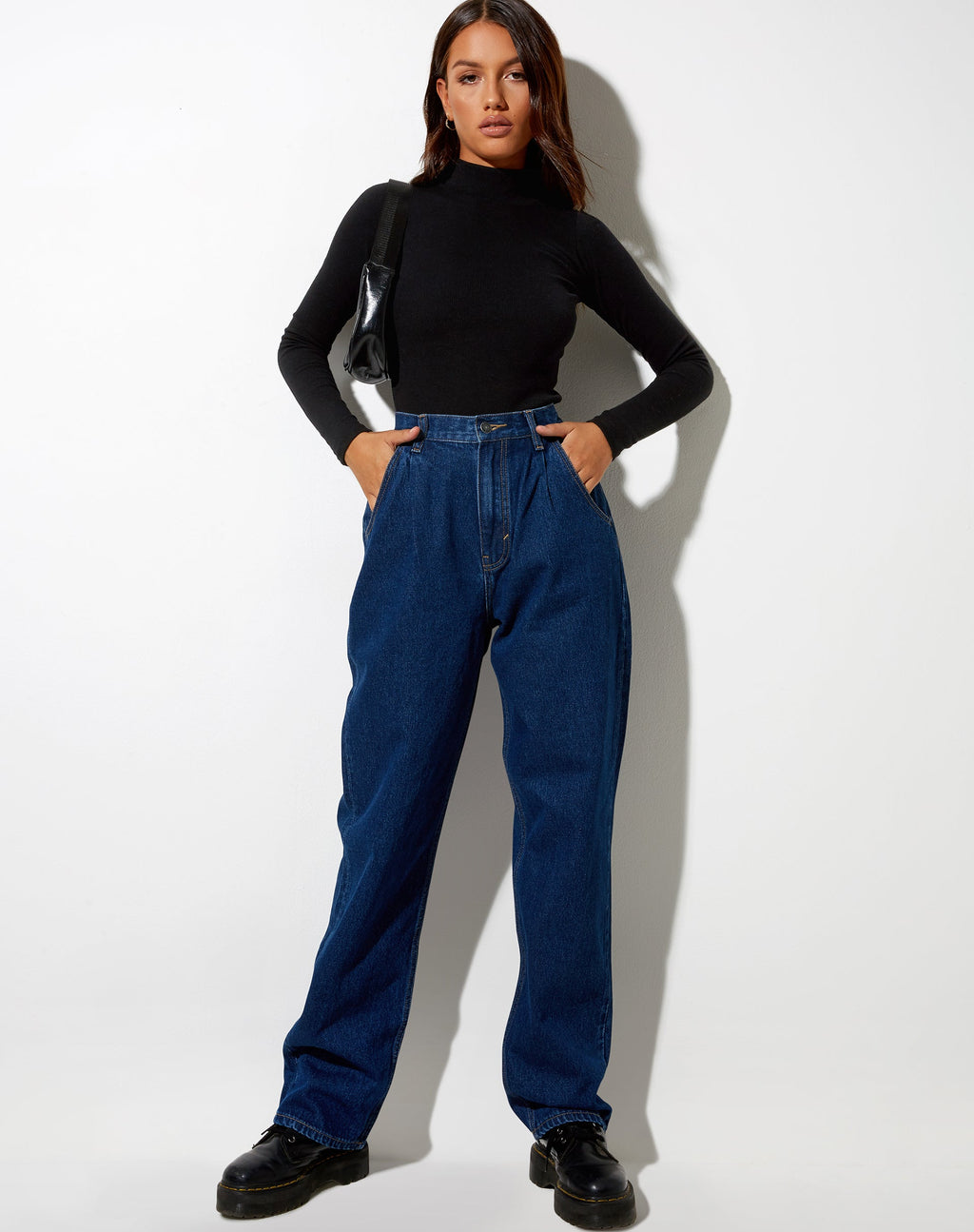 Jeans a pieghe in blu indaco