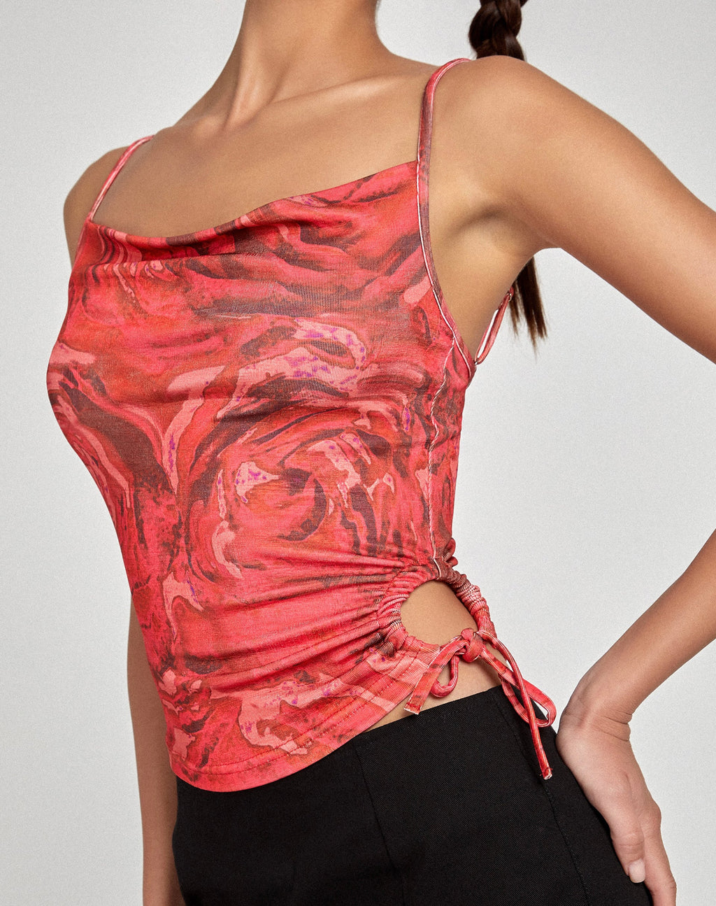 Top Pratiba Cami in rosso petalo di rosa