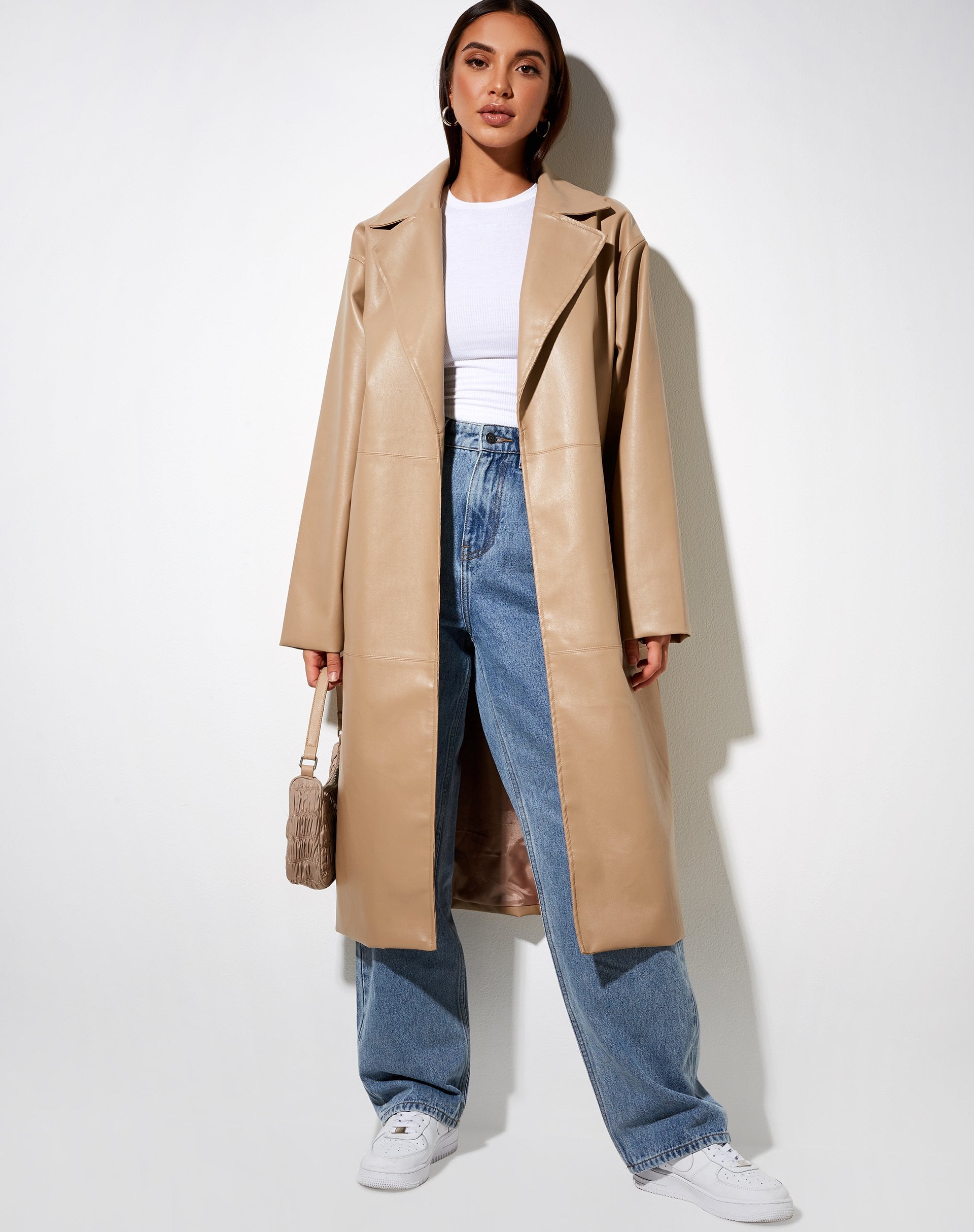 Immagine del cappotto Duster in PU Tan