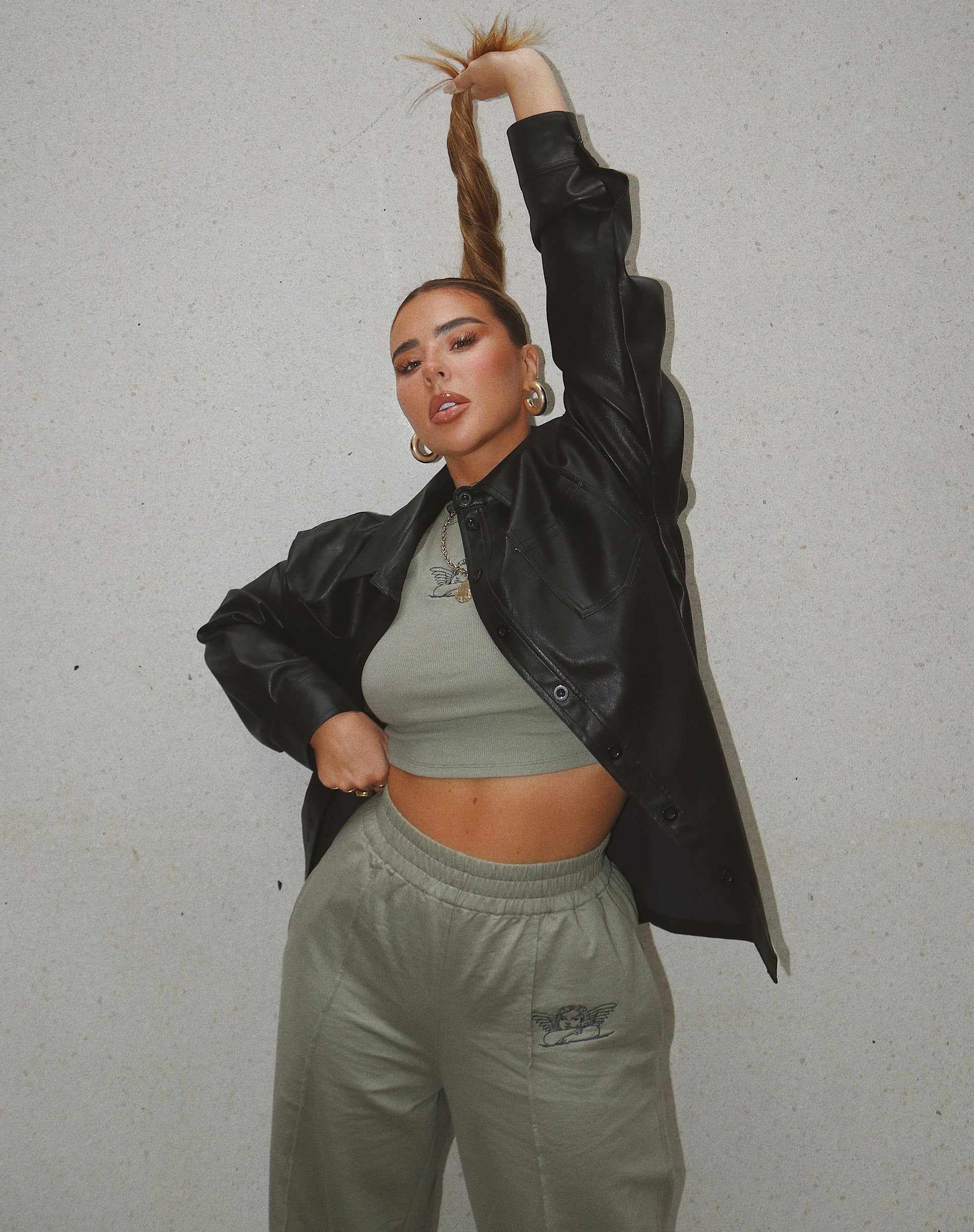 Immagine di Gimon Crop Top in Rib Grey Sage Angelo Embro
