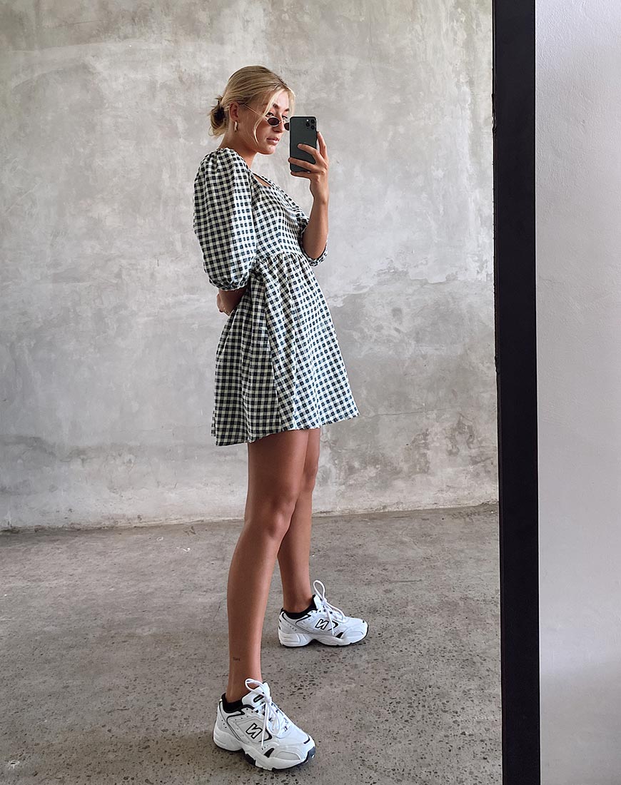 Immagine di Kezie Skater Dress in Gingham Crema