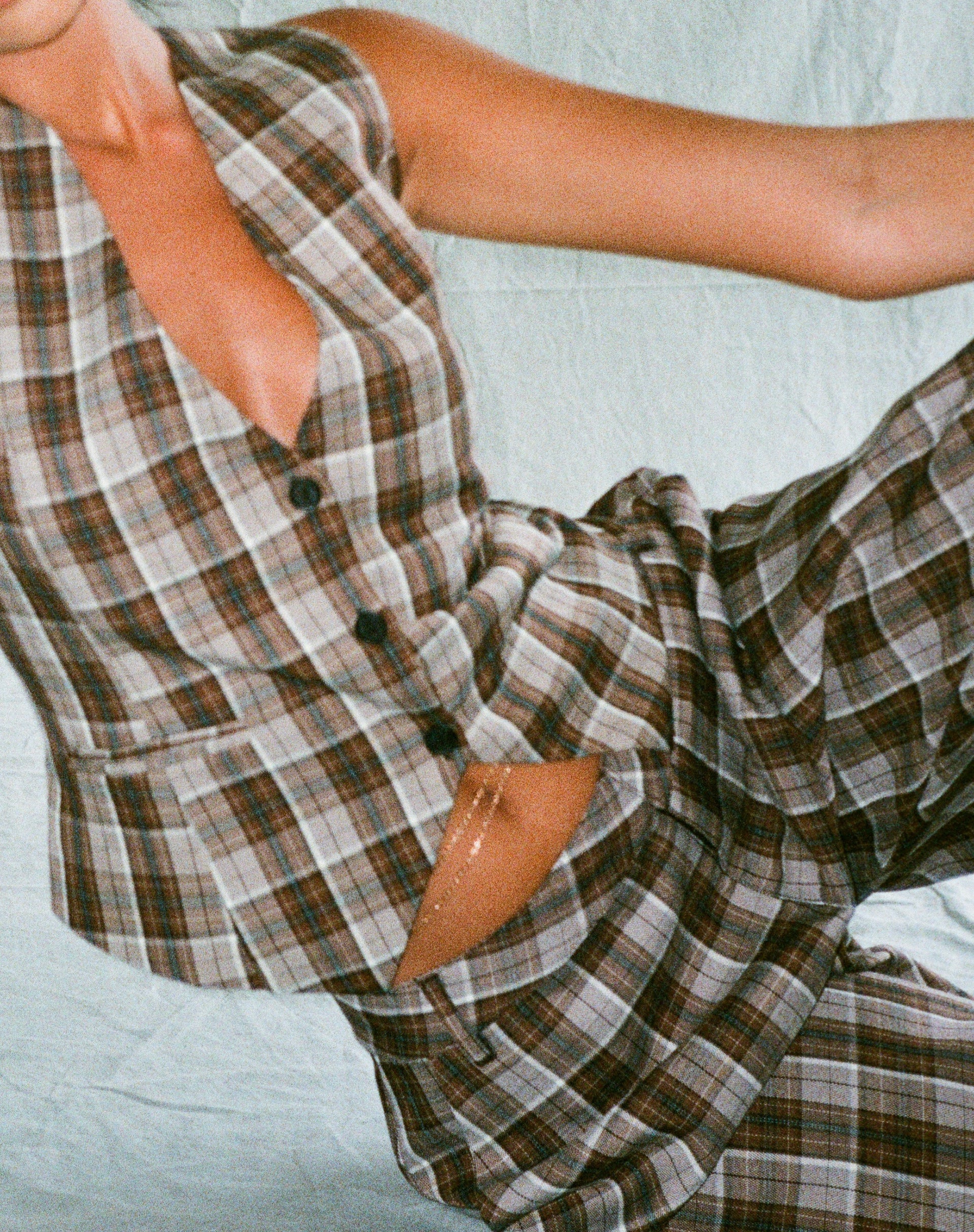 Immagine di Motel X Olivia Neill Vistana Vest in Check Tan Brown