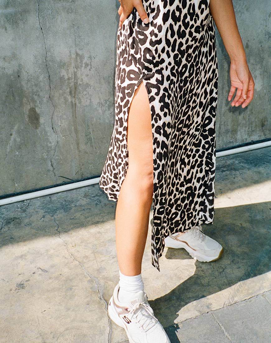 Gonna Saika in Jaguar Ori Oversize