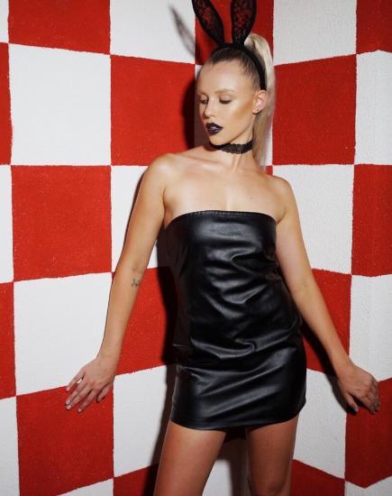 Immagine di Brandy Bodycon Dress in pelle vegana nero