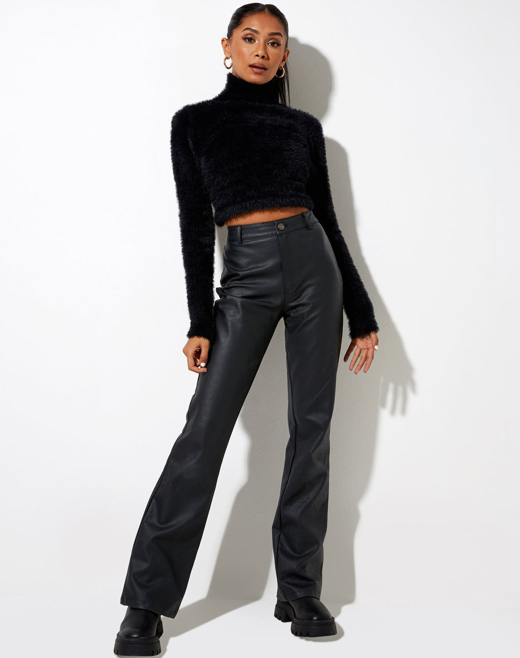 Qolia Crop Top in maglia pelosa nera
