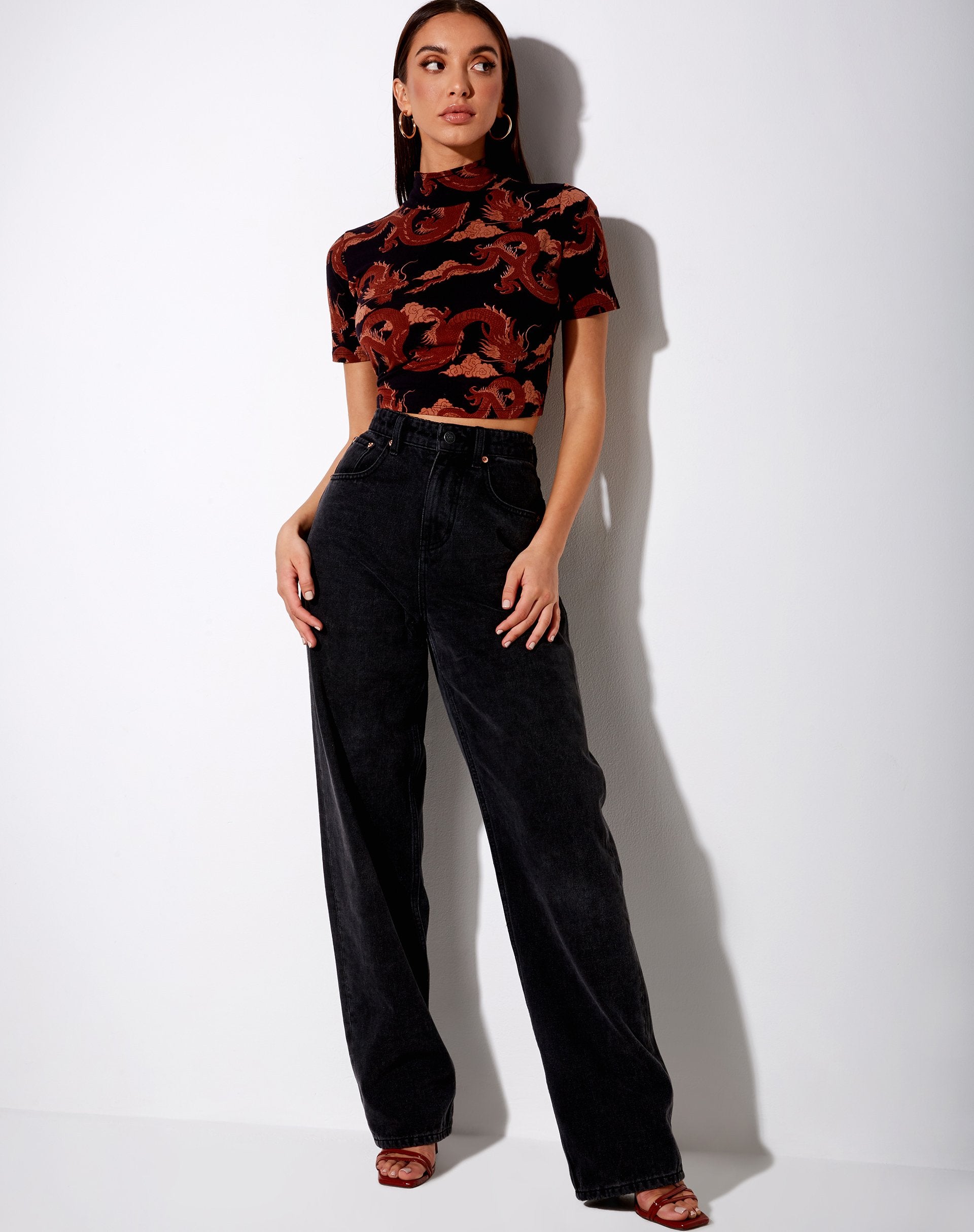 Immagine di Que Backless Top in tonalità arancione Dragon