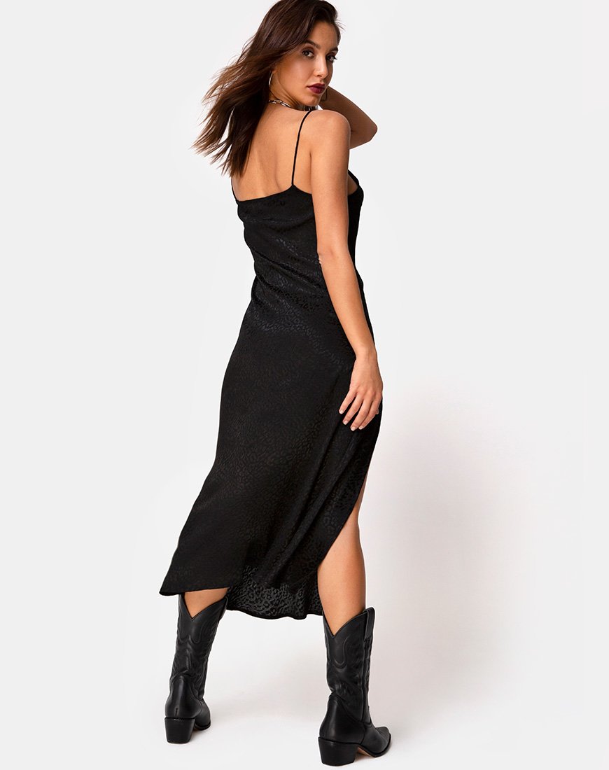 Vestito midi Quinty in raso ghepardato nero
