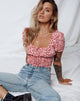 Immagine di Raquel Crop Top in Ditsy Butterfly Pesca e Rosso
