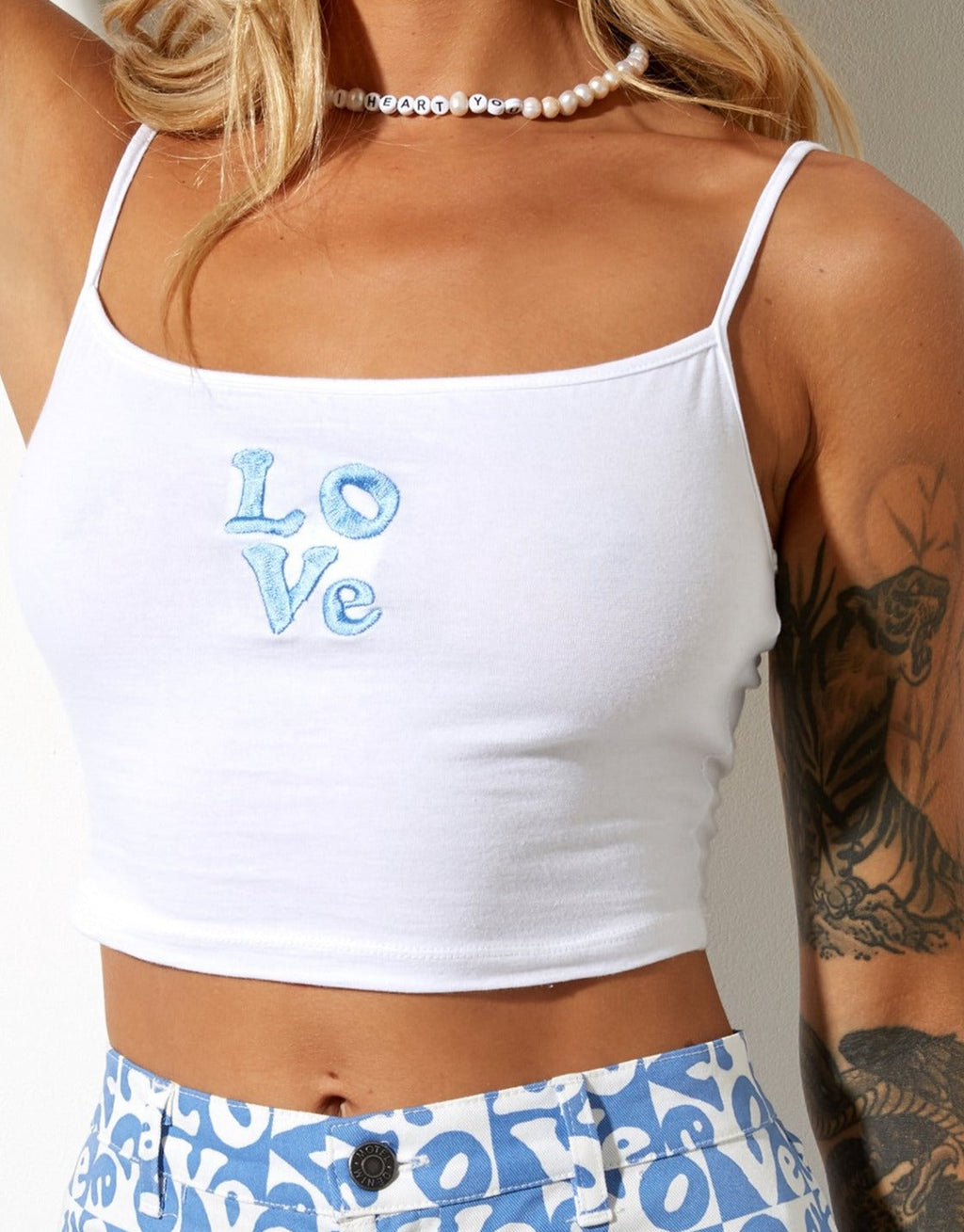 Crop Top Rawi in White Love