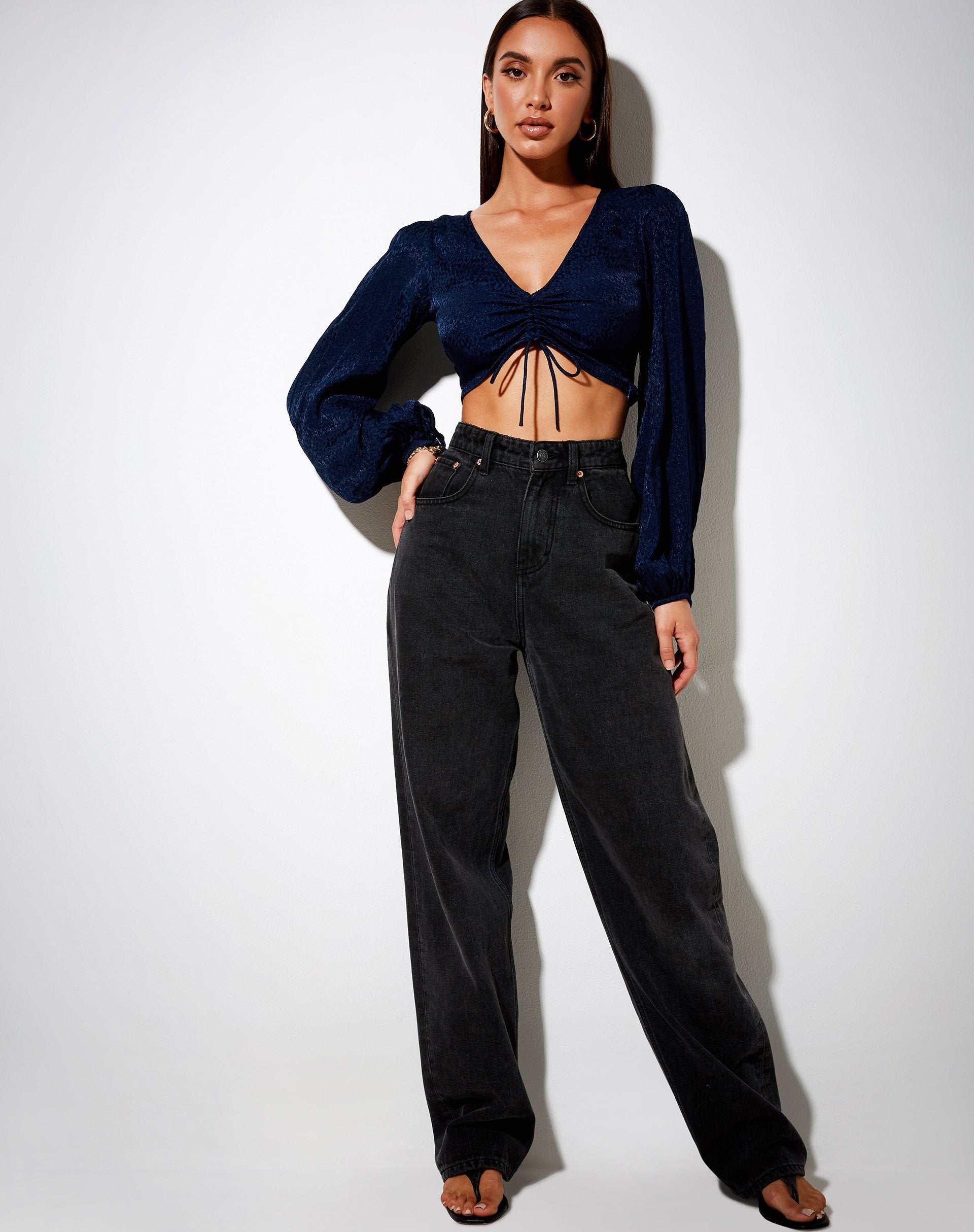 Immagine di Reilo Crop Top in Satin Cheetah Navy