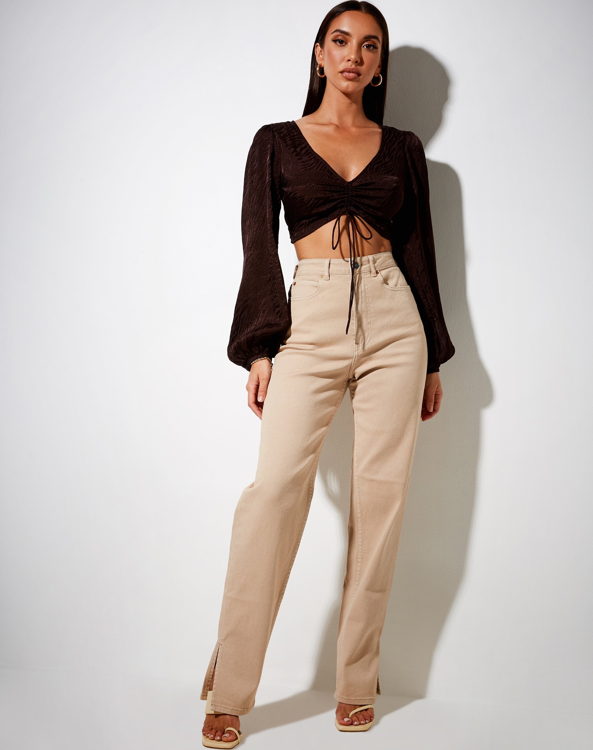 Immagine di Reilo Crop Top in satin zebrato Bitter Chocolate