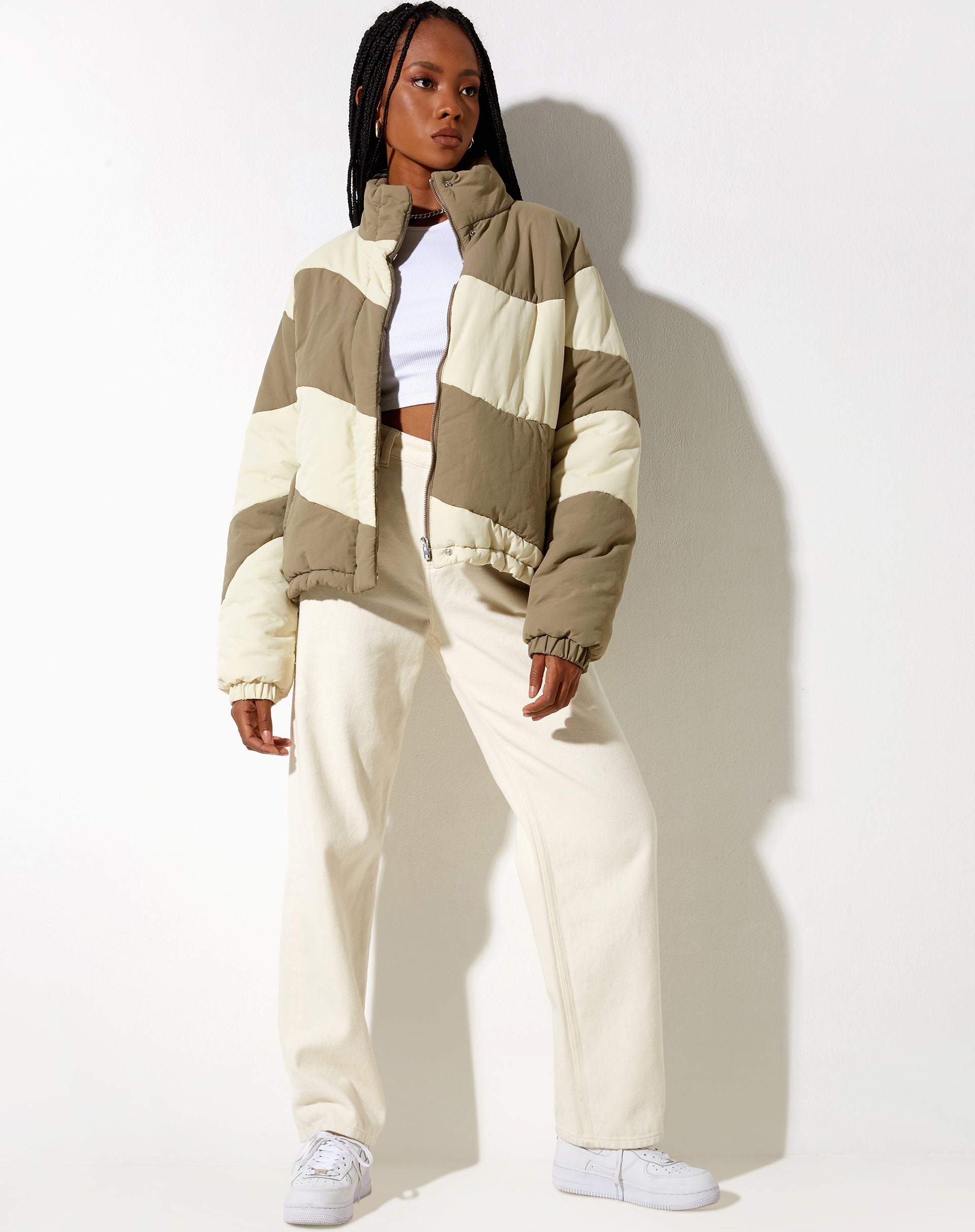 Immagine di Renee Puffa Jacket in Panelled Cream e Taupe