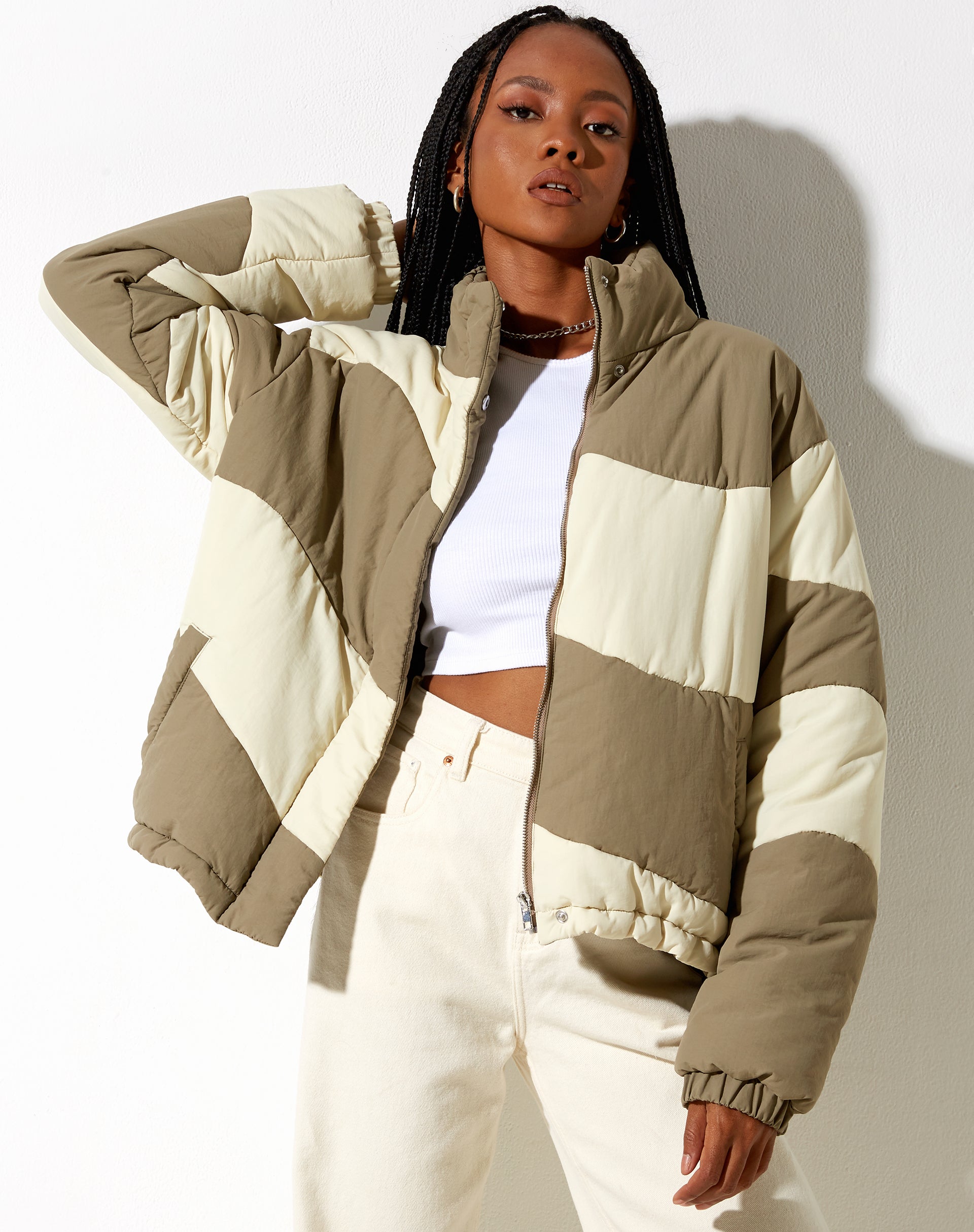 Immagine di Renee Puffa Jacket in Panelled Cream e Taupe