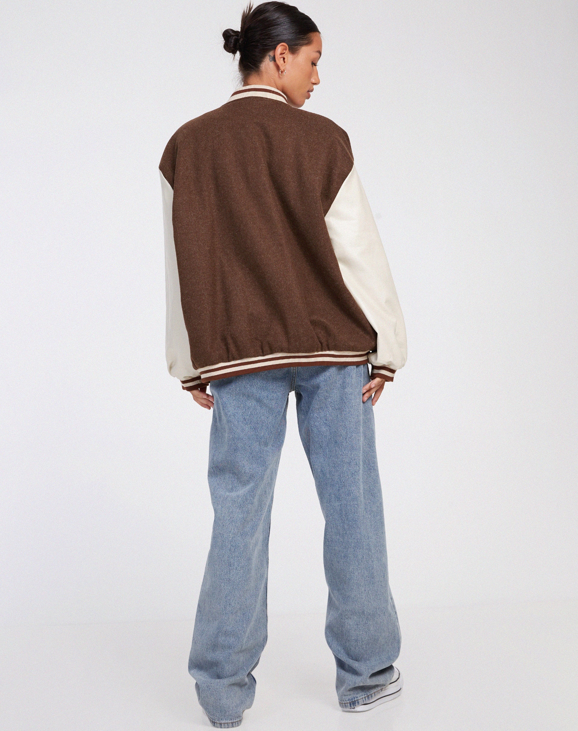 Immagine della giacca Bama Varsity in marrone beige