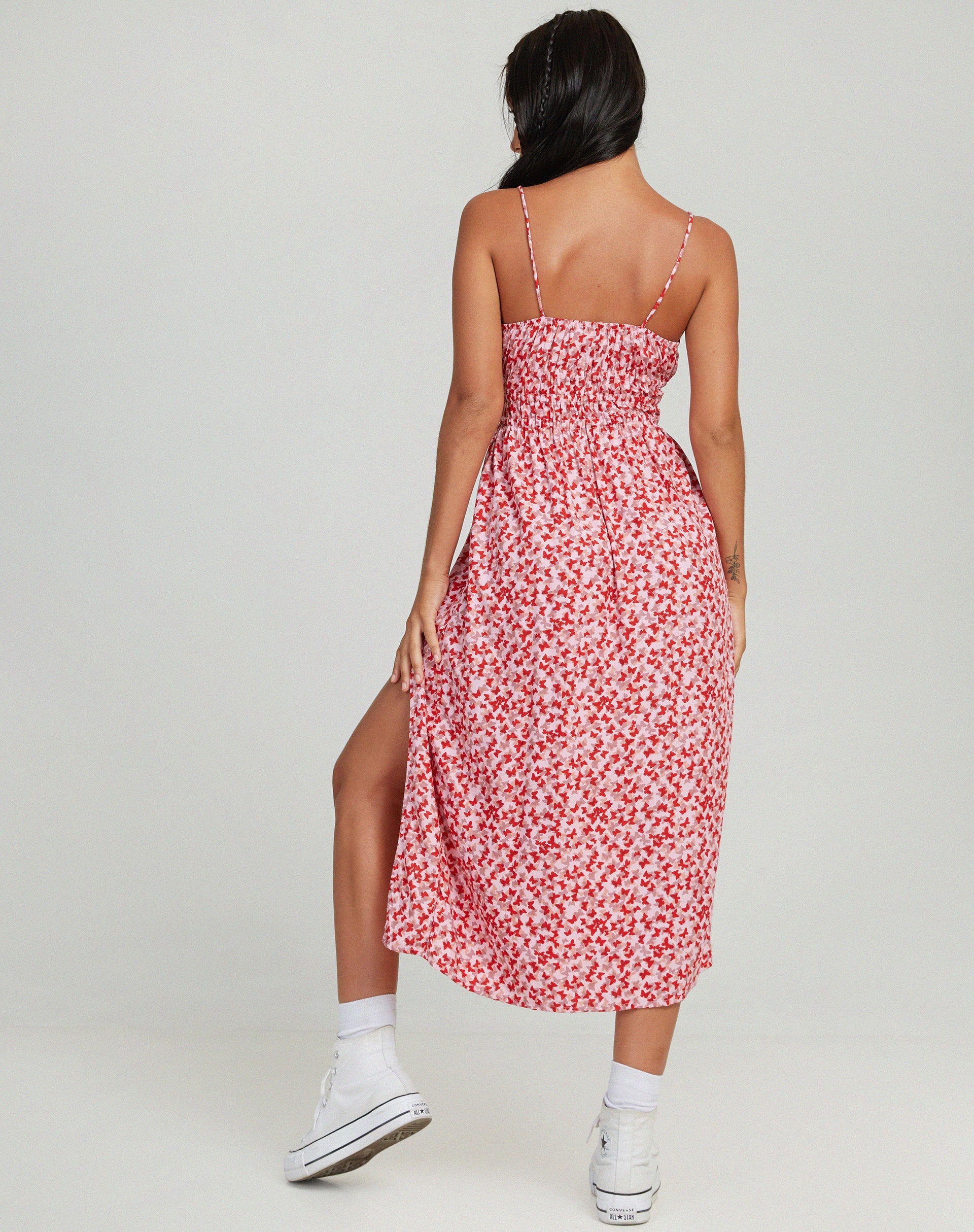 immagine di Jeyro Midi Dress in Ditsy Butterfly Pesca e Rosso