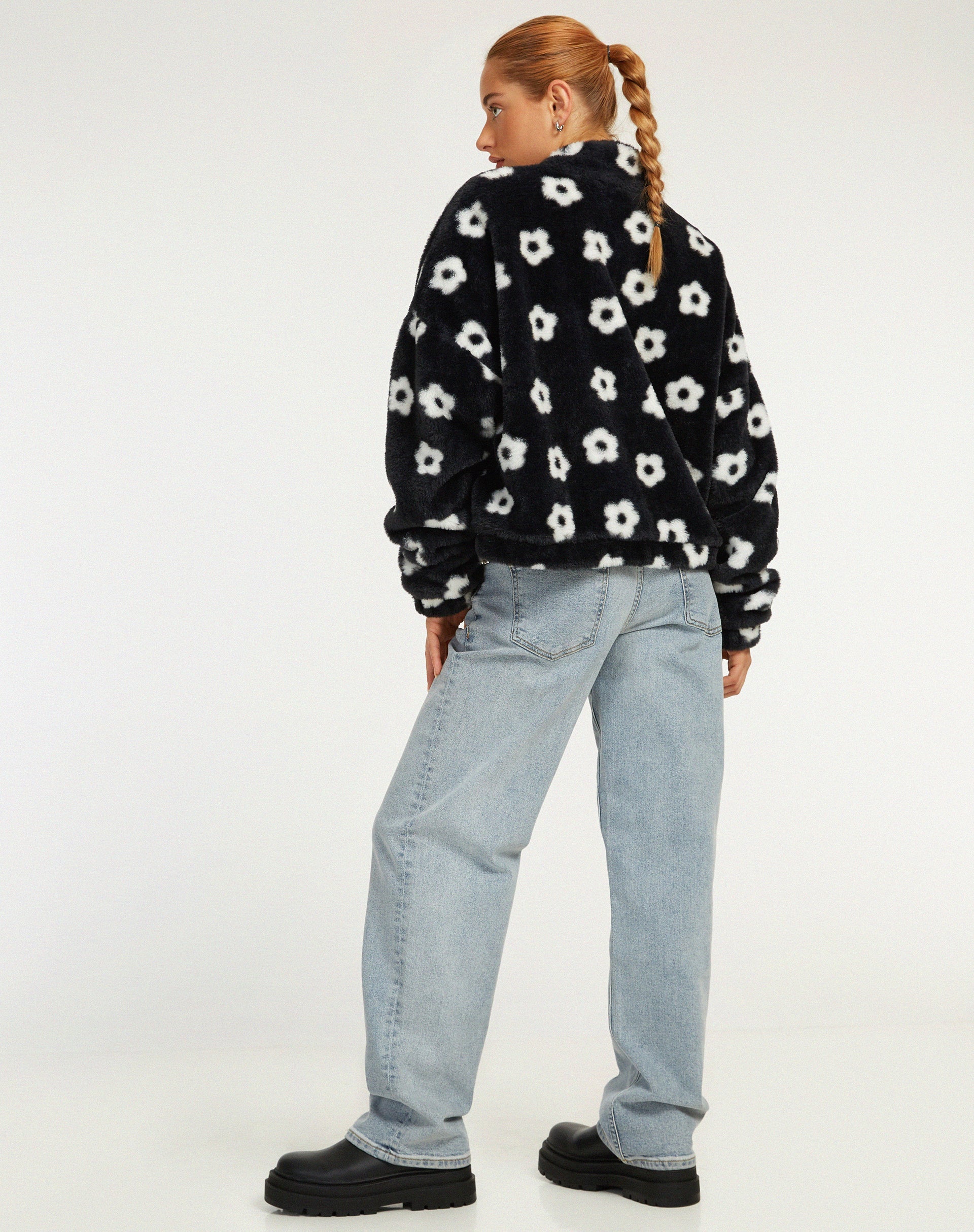 Immagine di Nero Jacket in Daisy Nero e Bianco