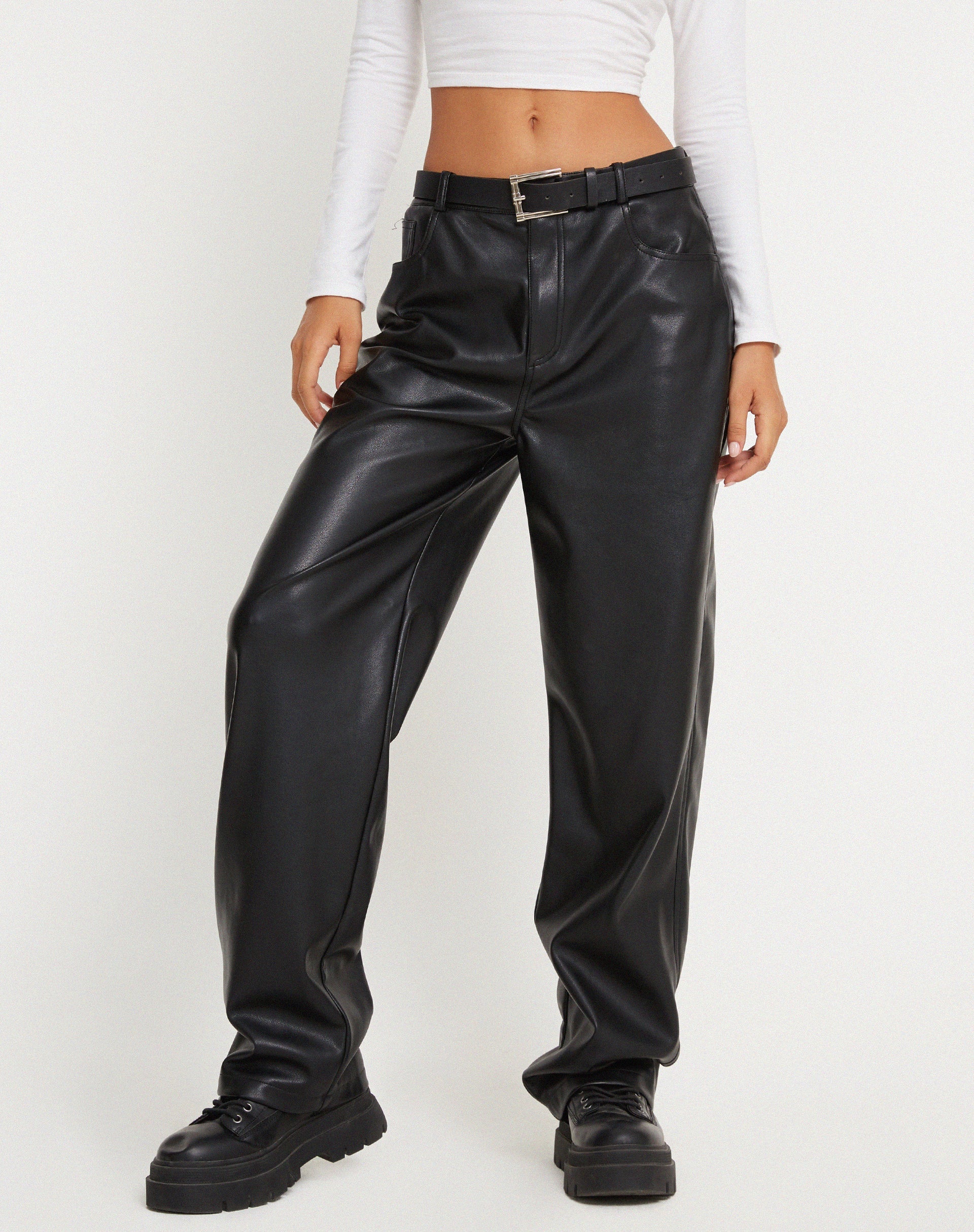 Immagine di MOTEL X OLIVIA NEILL Pantaloni paralleli in Pu Nero