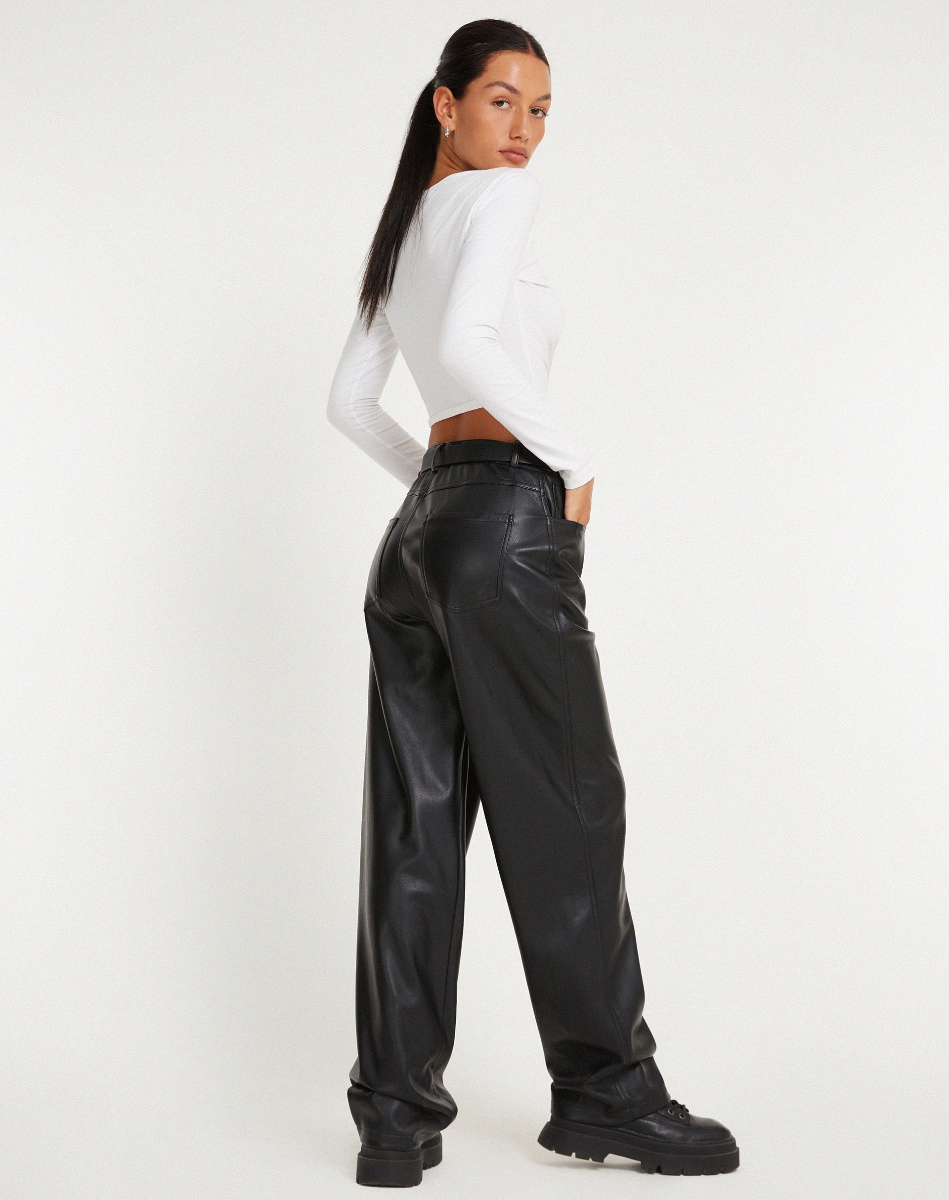 Immagine di MOTEL X OLIVIA NEILL Pantaloni paralleli in Pu Nero