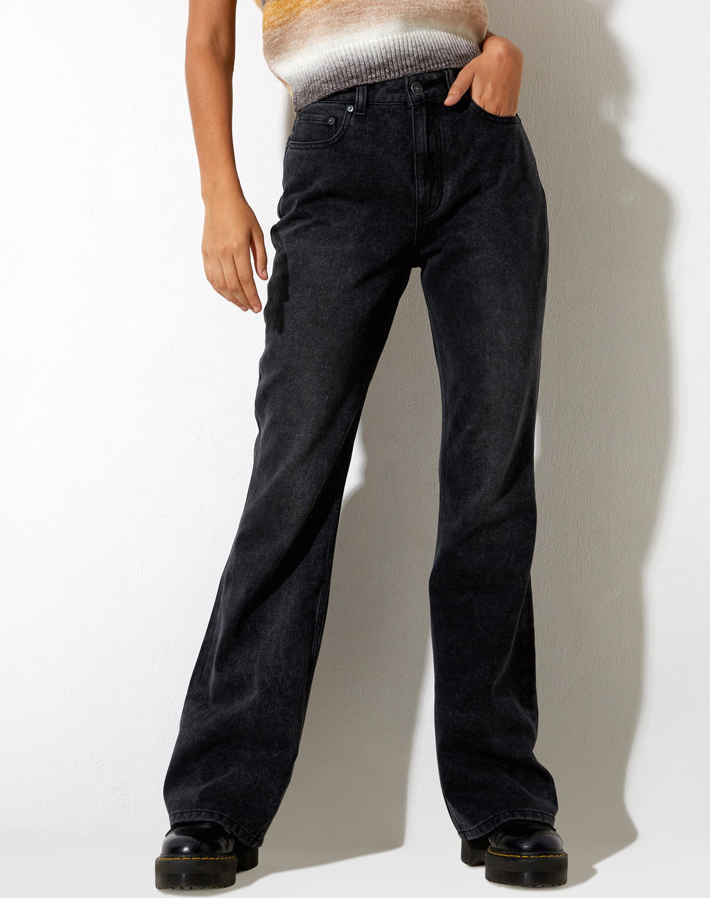 Jeans Bootleg rilassati in nero grunge