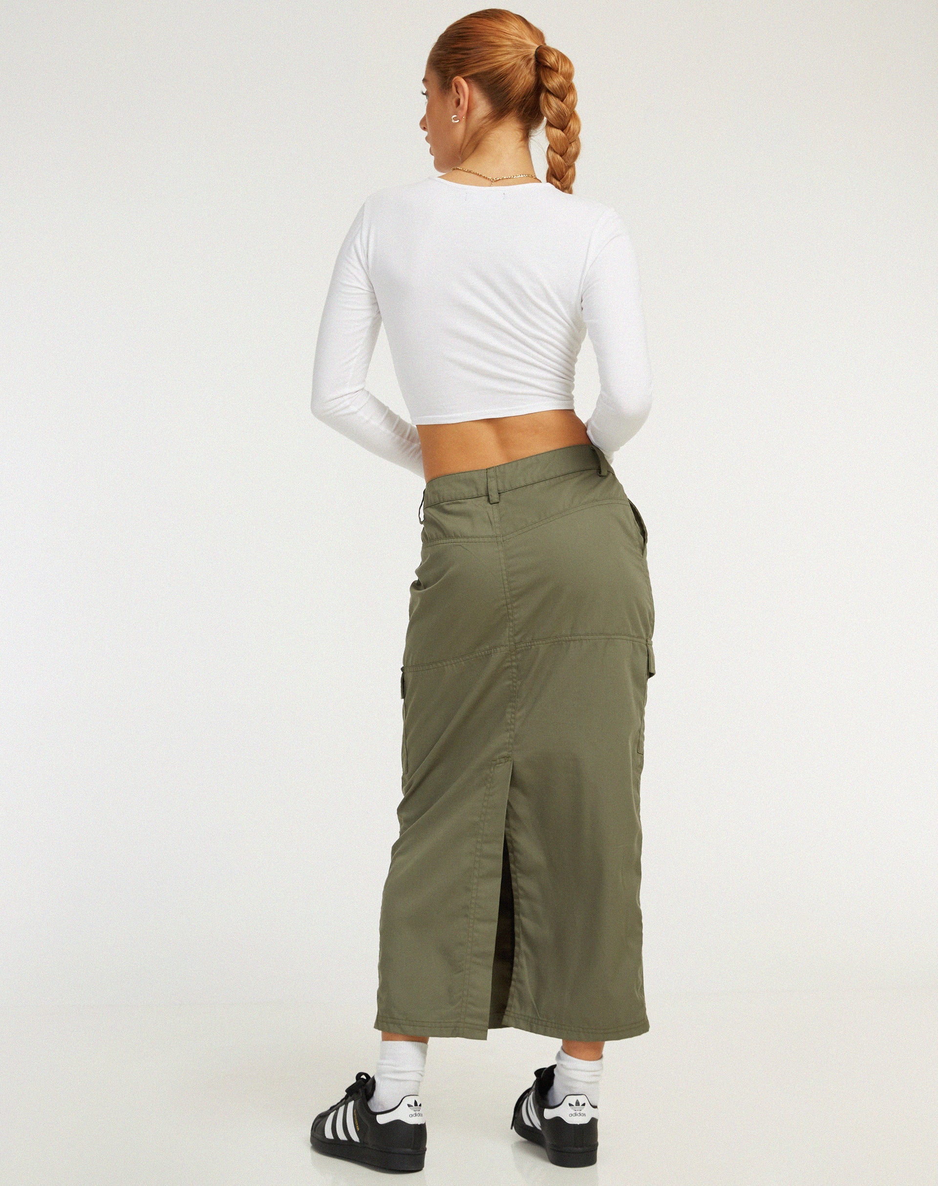immagine di Widya Cargo Maxi Skirt in Dark Olive