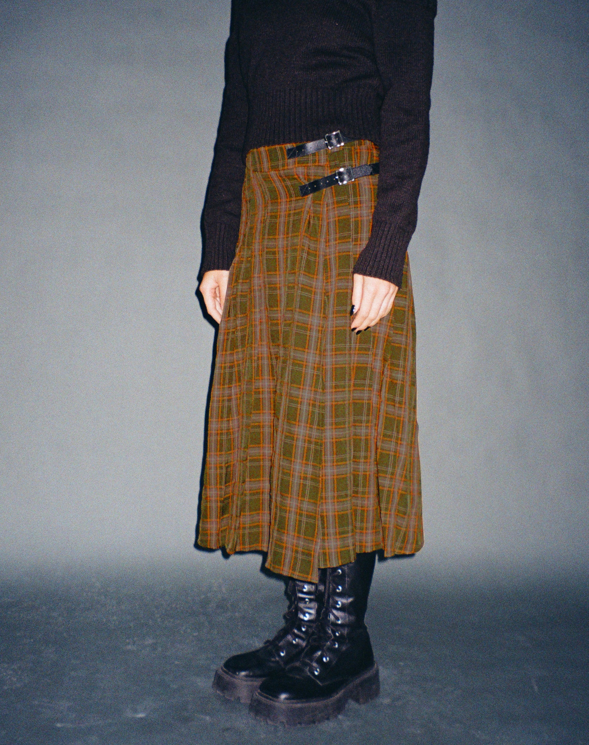 immagine di Rigifa Midi Skirt in tartan verde marrone