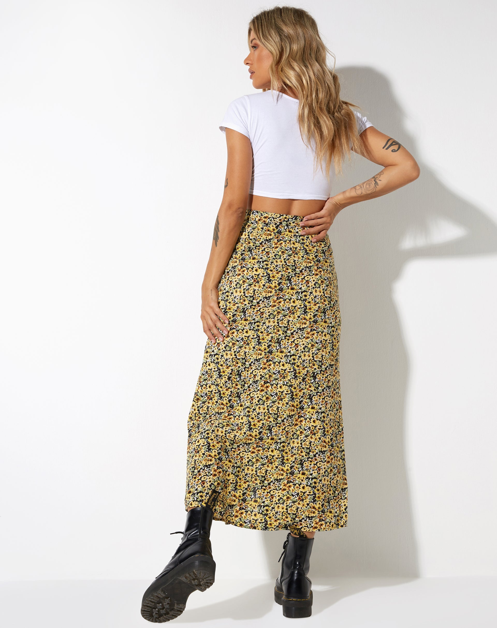 immagine di Rima Midi Skirt in Spring Ditsy Yellow