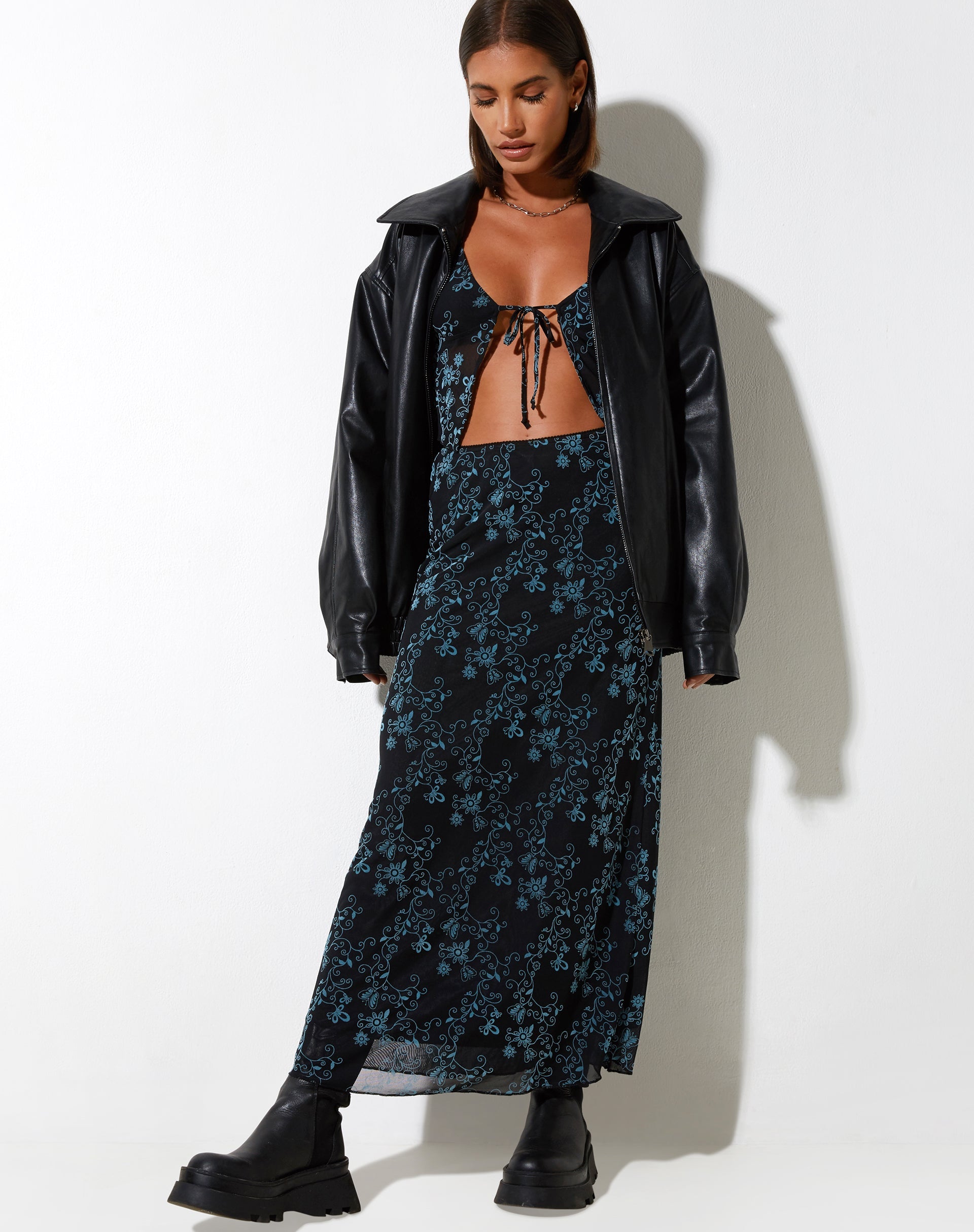 immagine di Rindu Midi Skirt in Butterfly Vine Flock Blu