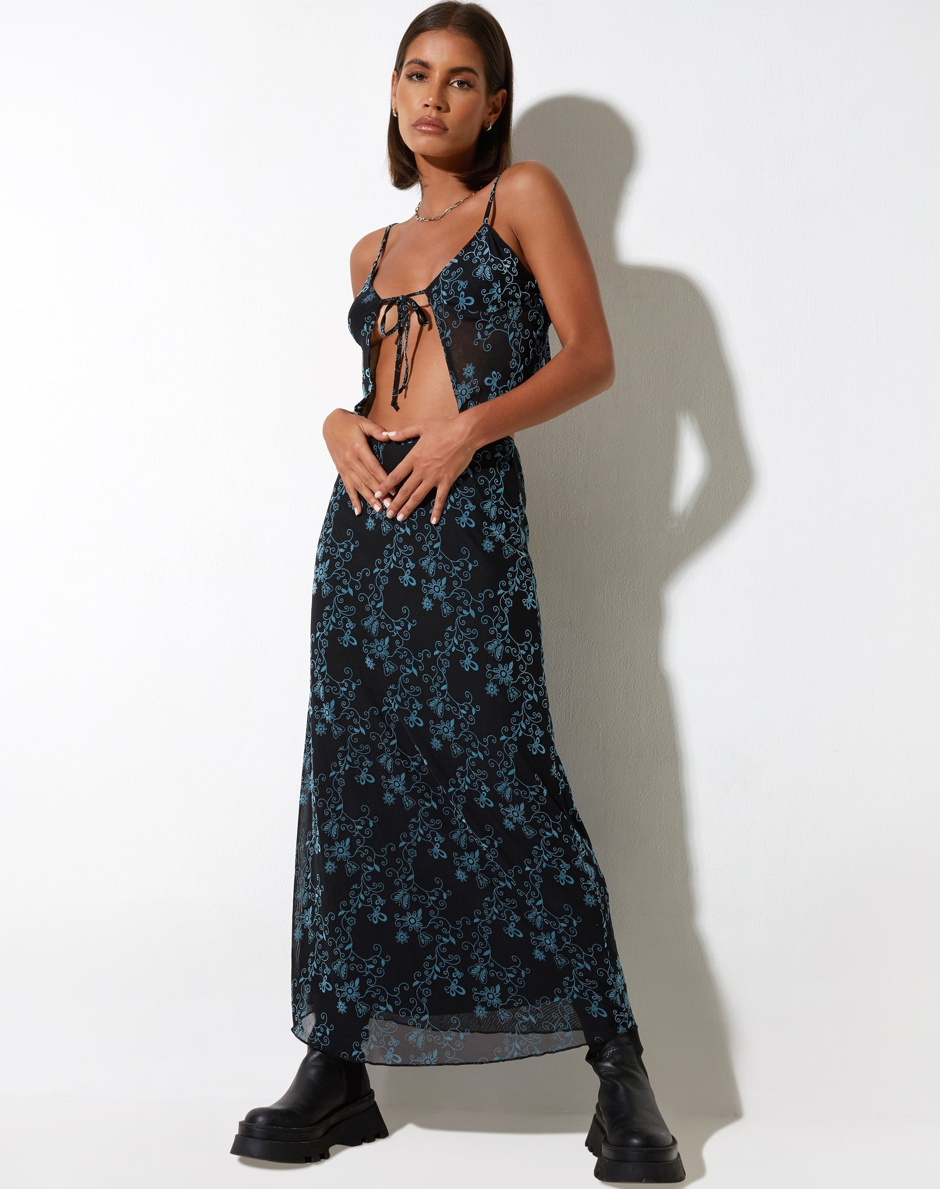 immagine di Rindu Midi Skirt in Butterfly Vine Flock Blu