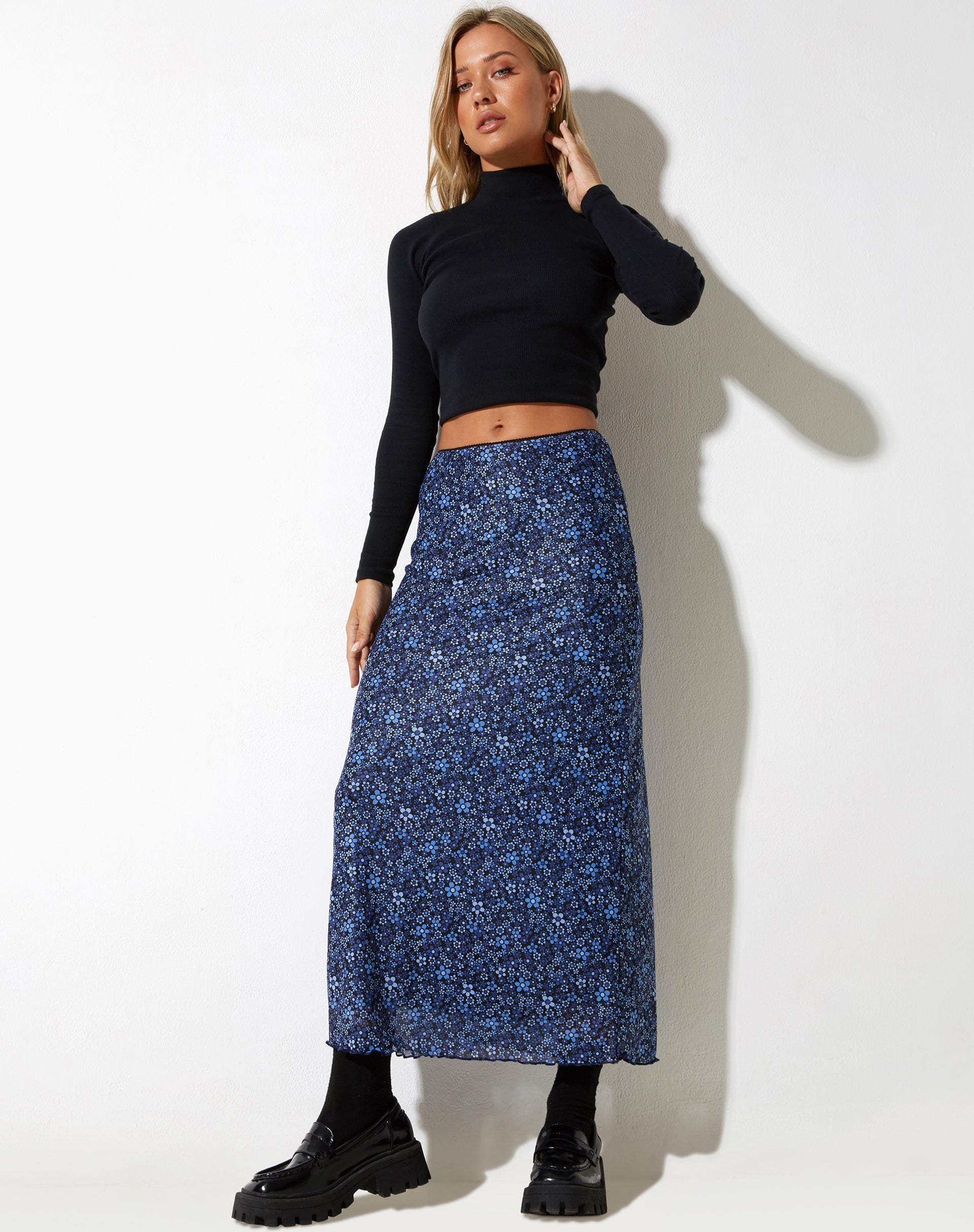 immagine di Rindu Midi Skirt in Flower Garden Blue