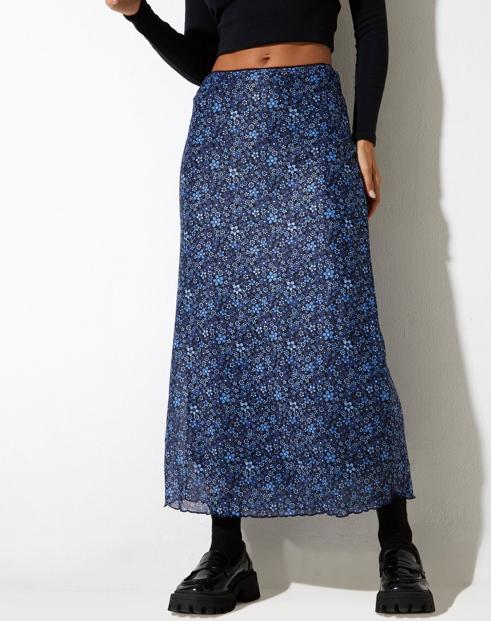 immagine di Rindu Midi Skirt in Flower Garden Blue