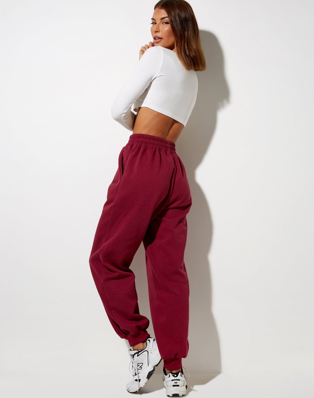 Jogger Roider con ricamo 'Angel' bordeaux