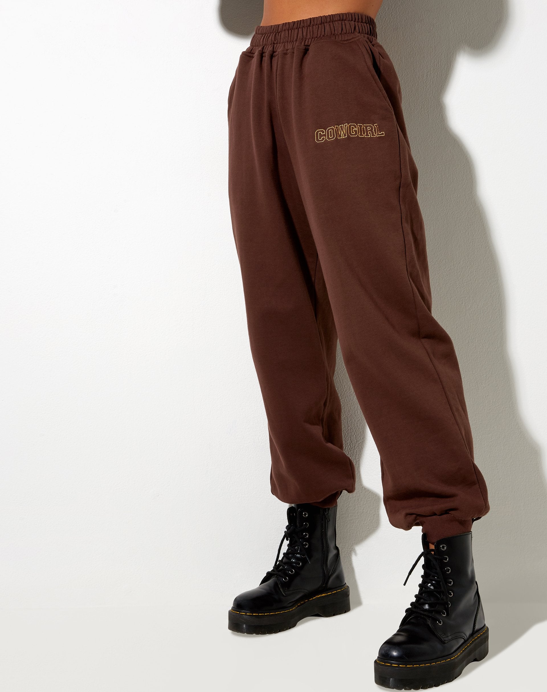 Immagine di Roider Jogger in mogano profondo Cowgirl Gold Embro