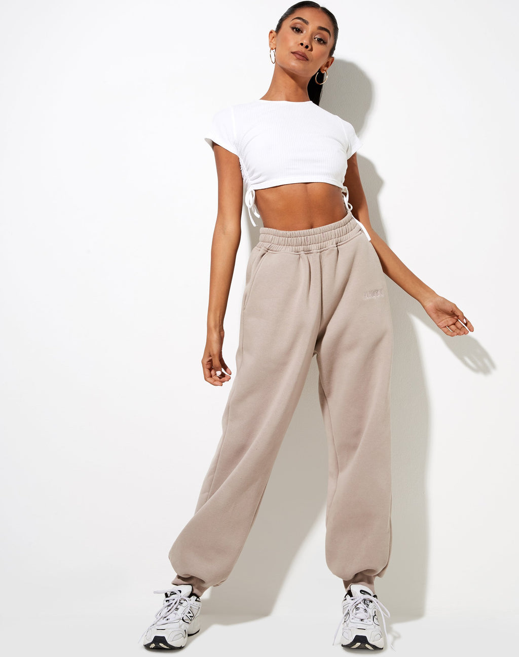 Jogger Roider con ricamo 'Angel' color fungo