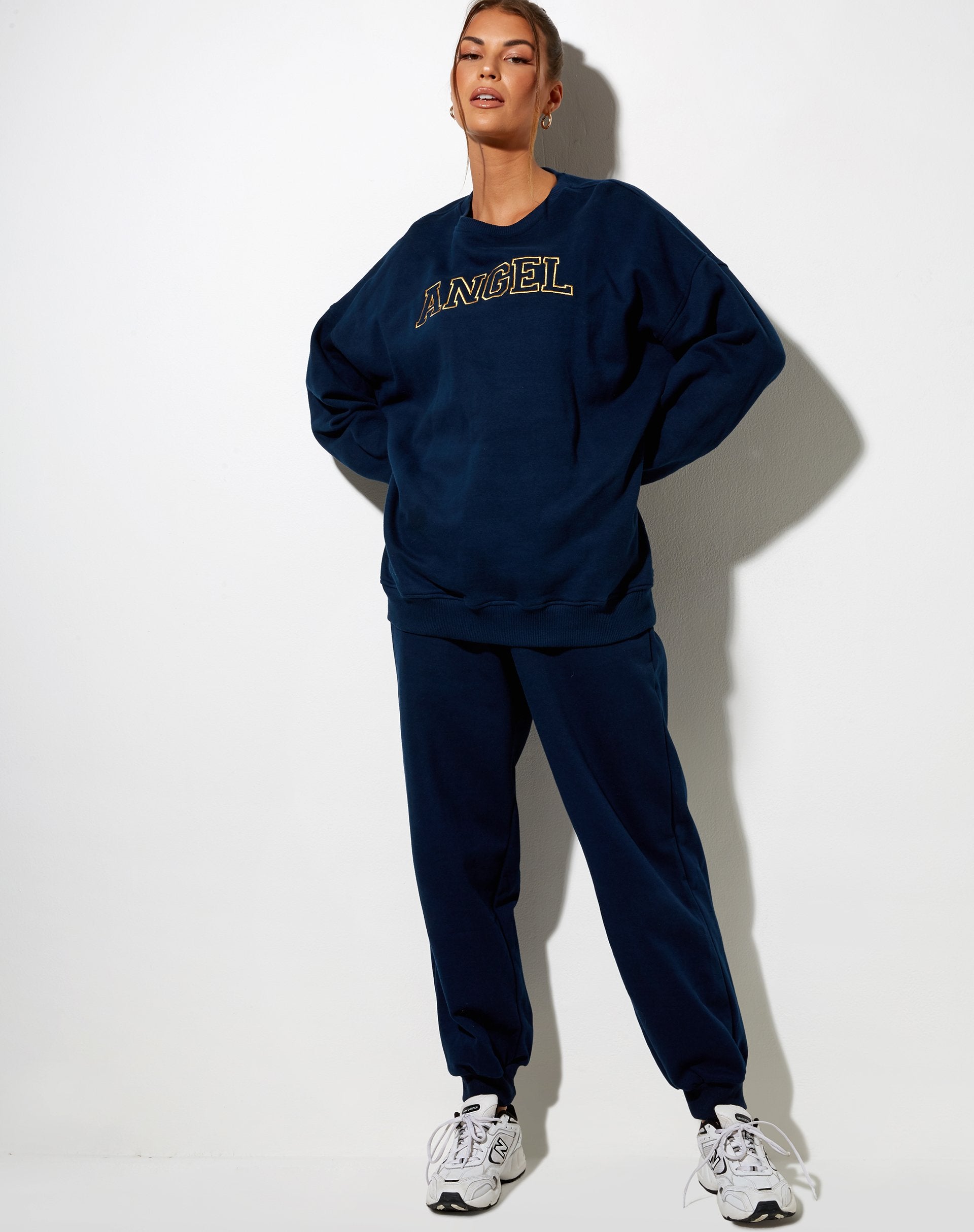 Immagine di Glo Felpa in Navy Angel Embro in Giallo