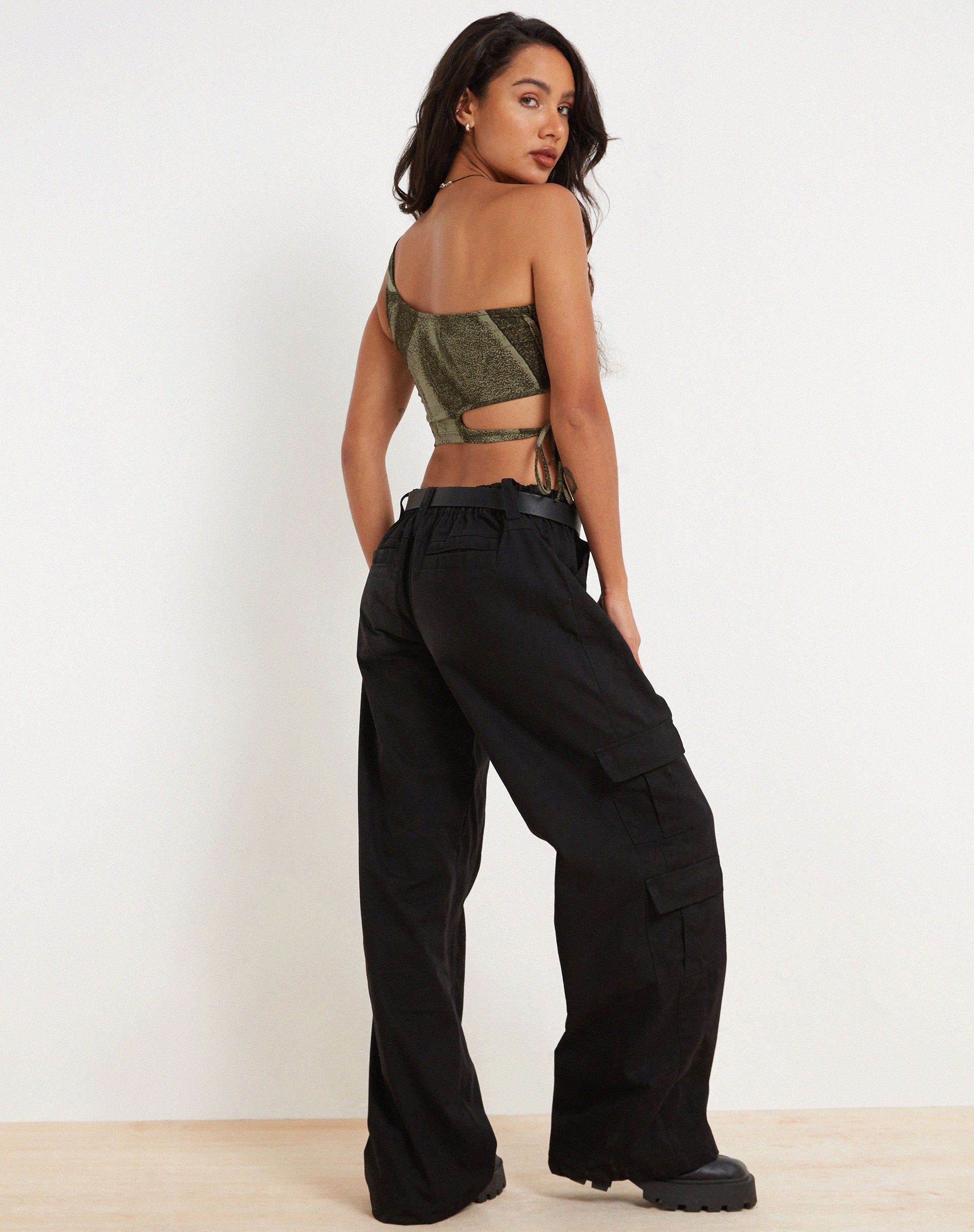 immagine di Romila Crop Top in Dystopian Crease Khaki