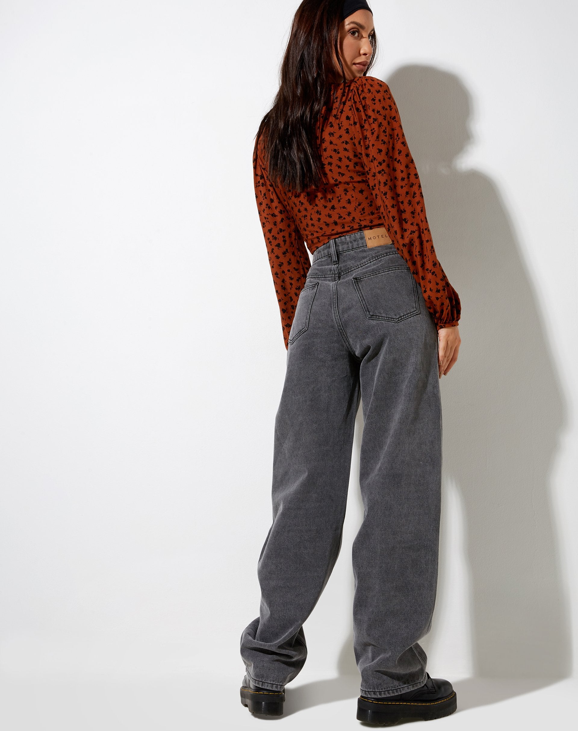 Immagine di Romina Top in Dainty Daisy Bombay Brown