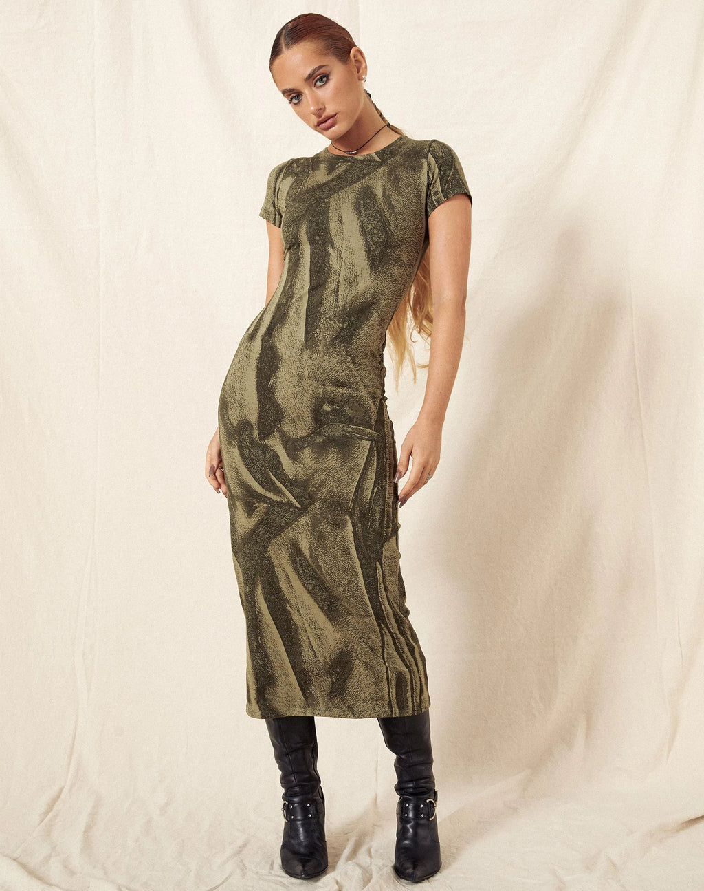 Vestito midi Rosika con piega distopica color kaki