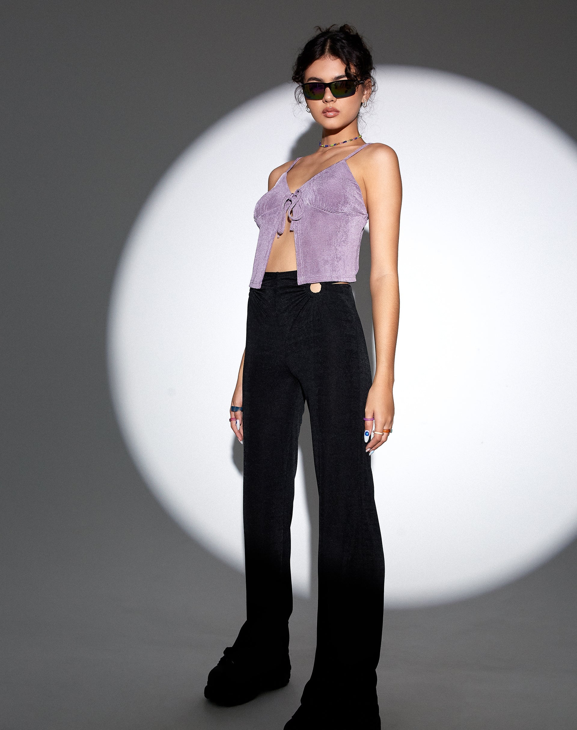 Immagine di MOTEL X OLIVIA NEILL Rumak Cami Top in crepe Lavanda