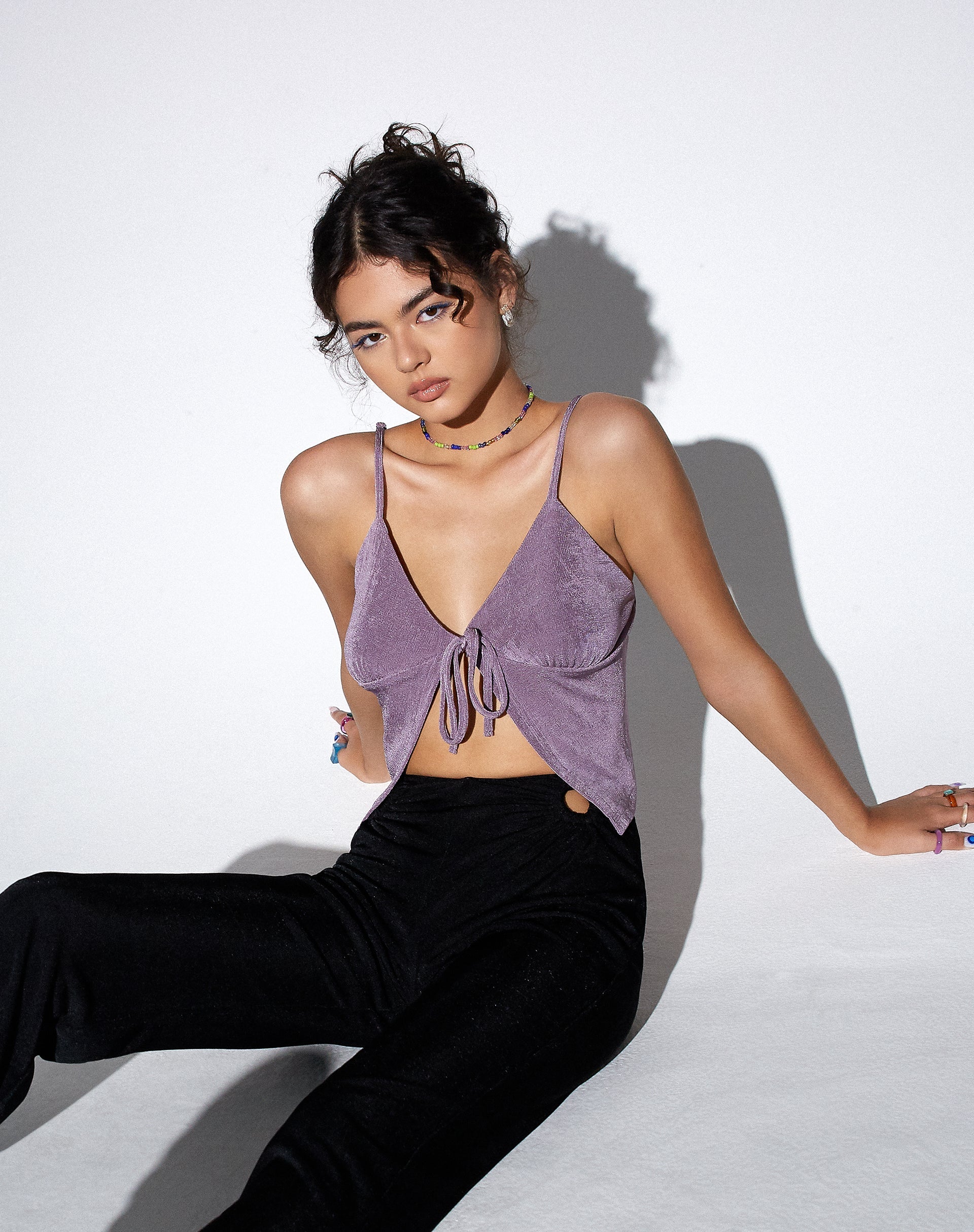Immagine di MOTEL X OLIVIA NEILL Rumak Cami Top in crepe Lavanda