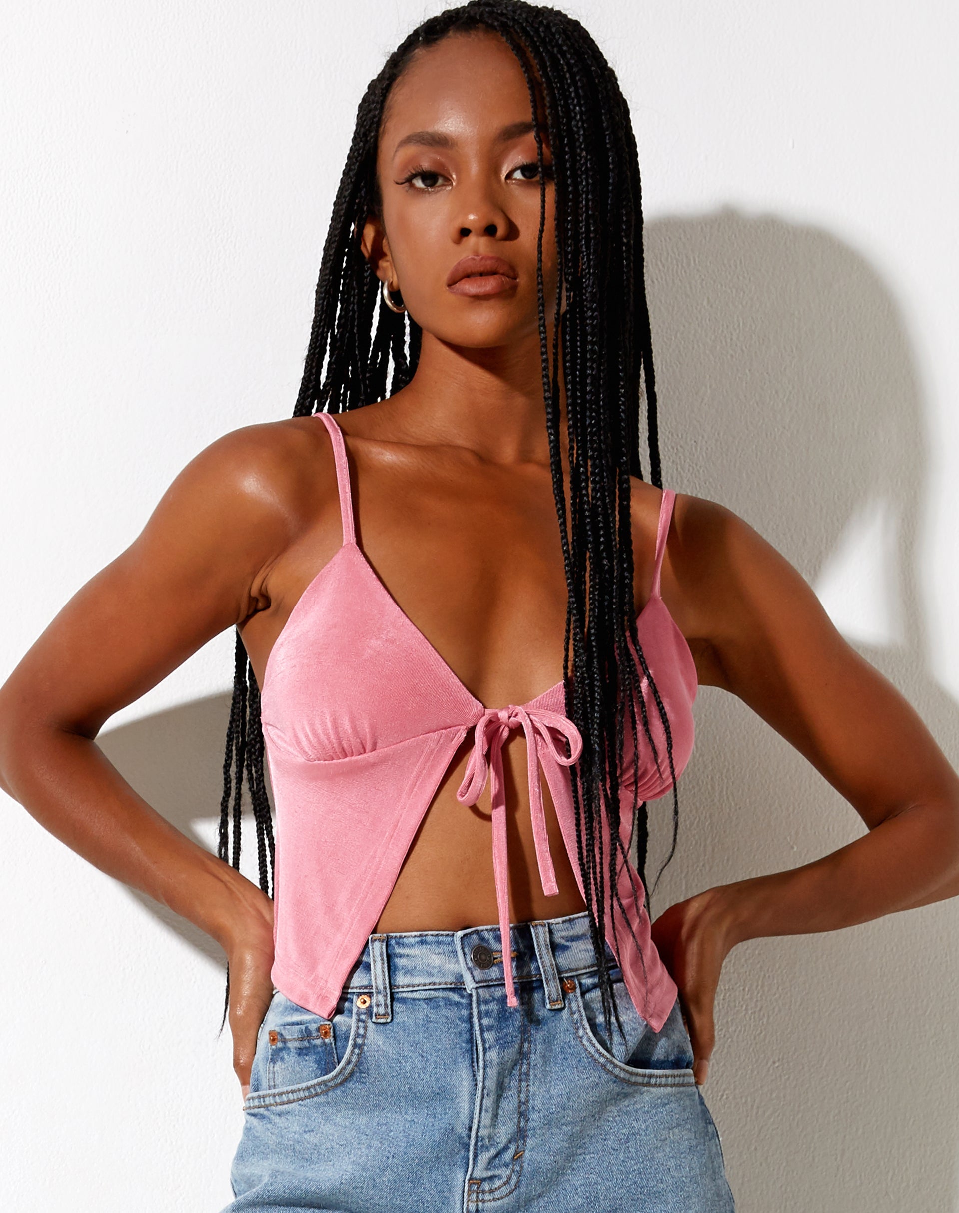 Immagine di Rumak Cami Top in crepe rosa caldo