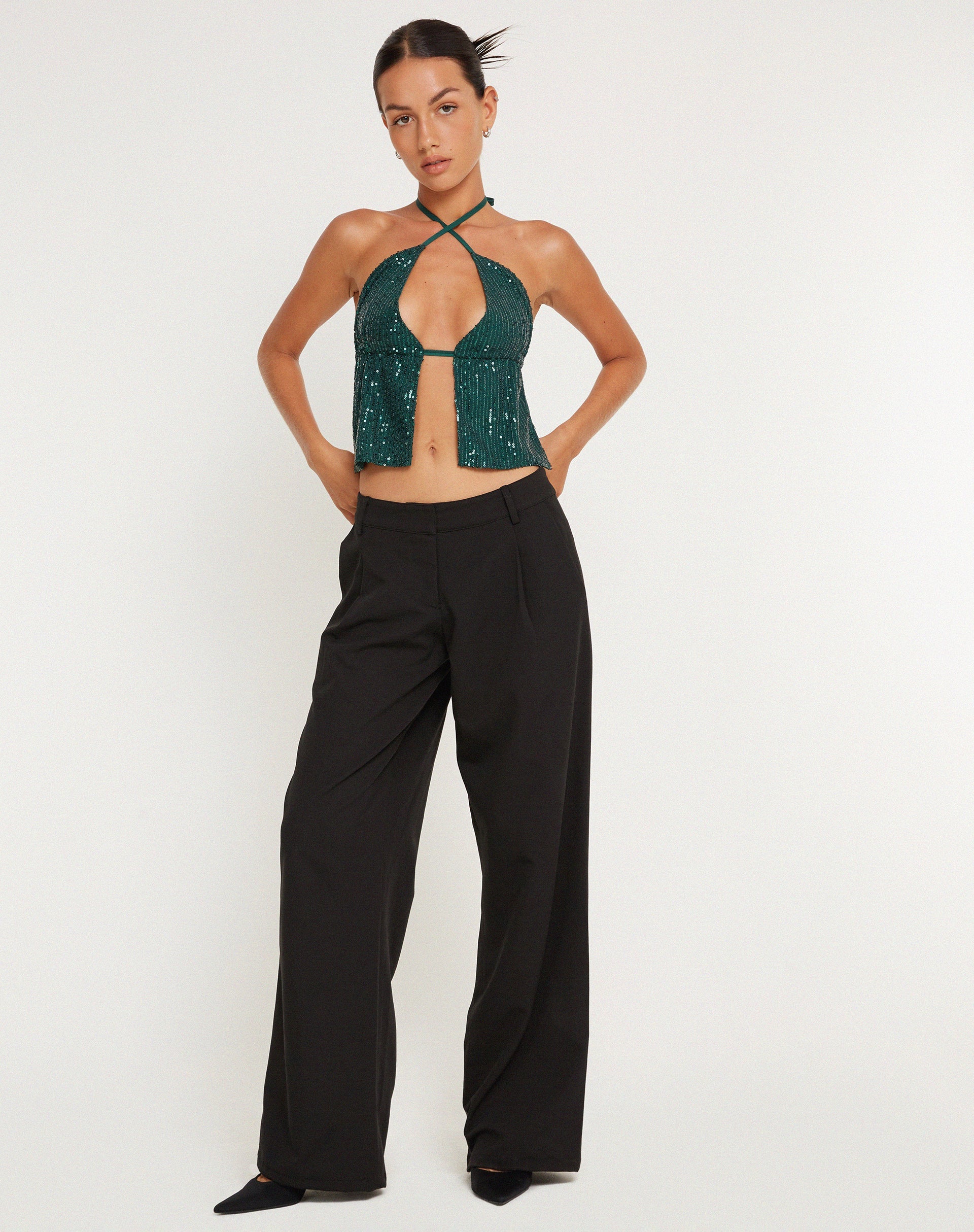 immagine di Runita Halter Top in Drape Sequin Verde Foresta