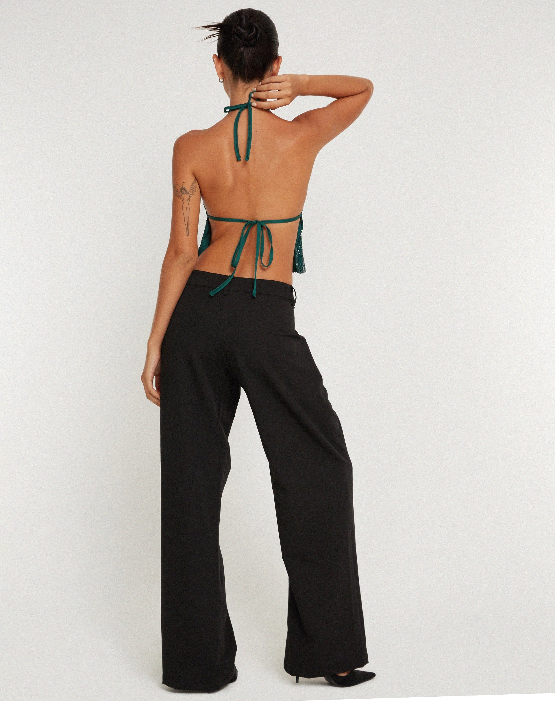 immagine di Runita Halter Top in Drape Sequin Verde Foresta