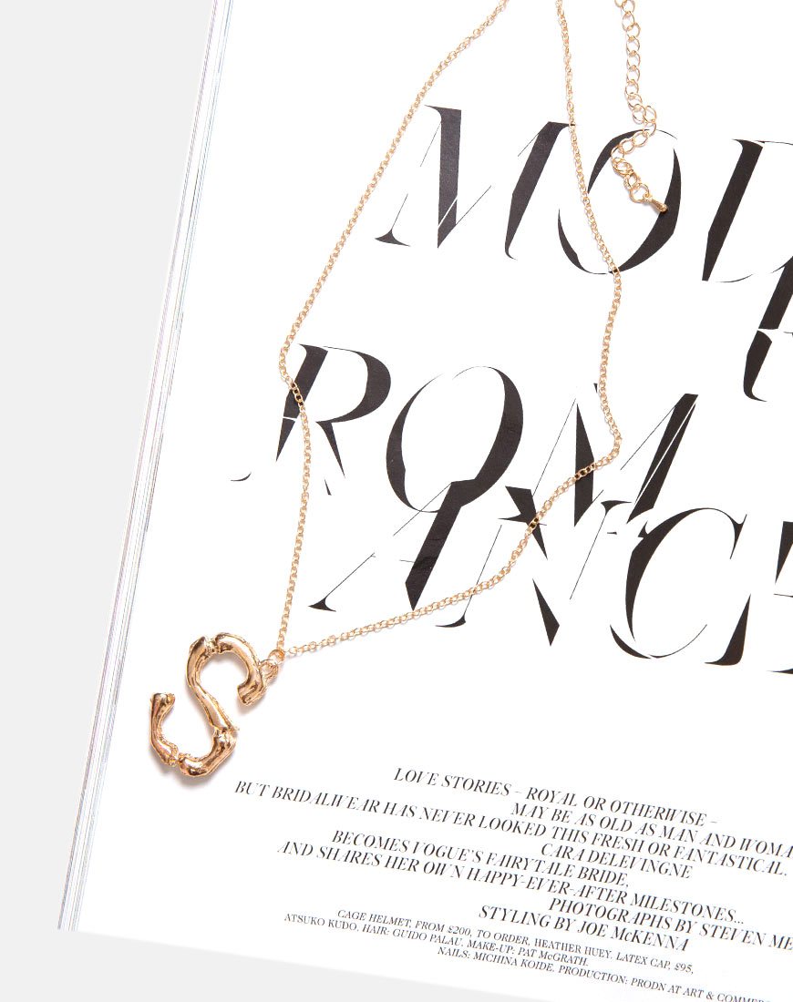 Collana in oro Lettera S