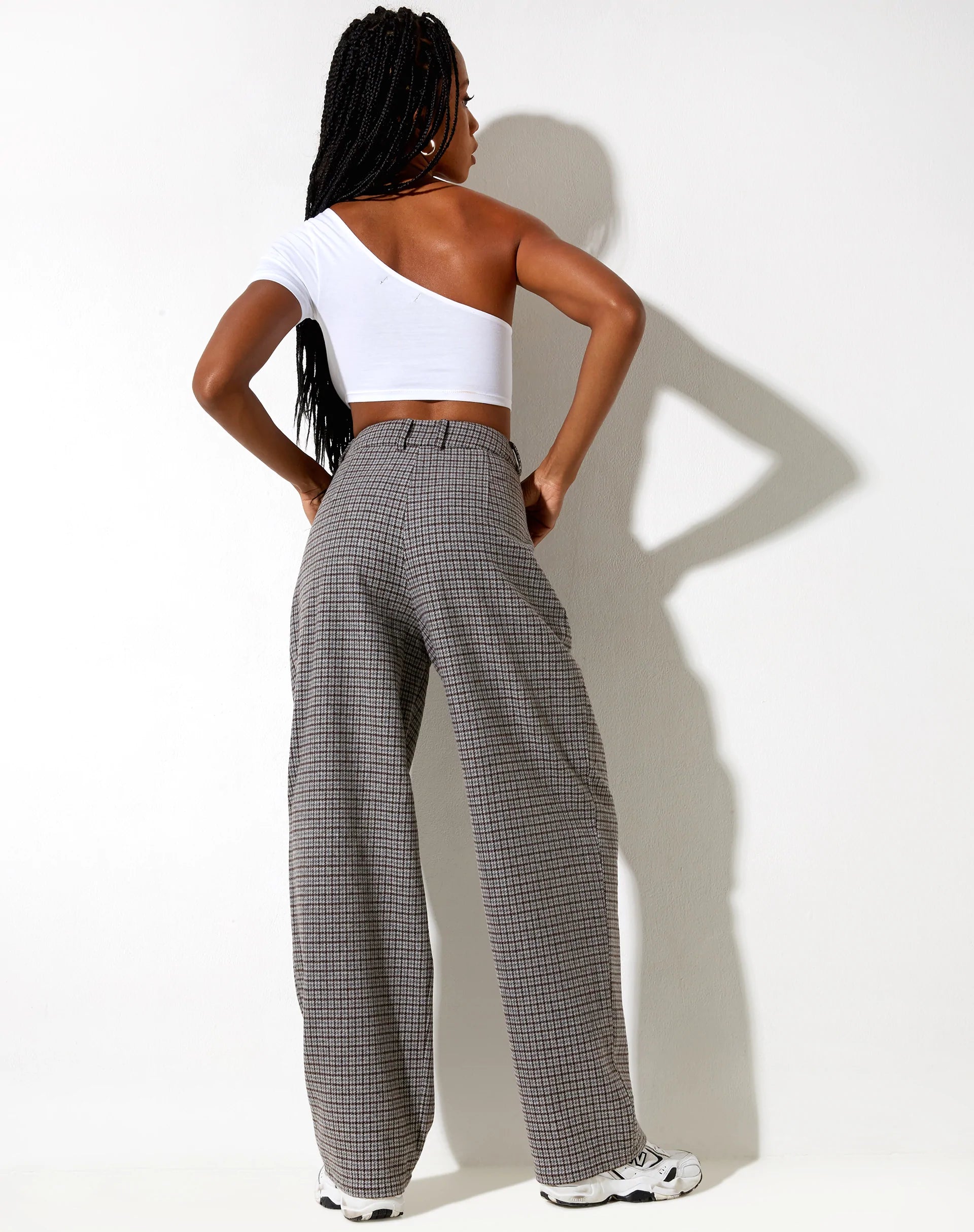 Immagine del pantalone Sakila in lana grigio e nero
